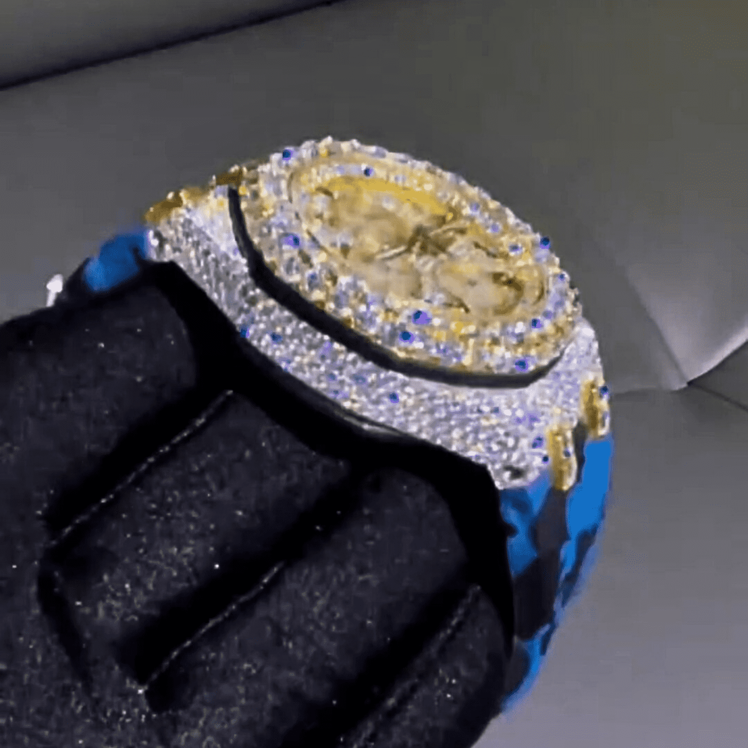 Custom Arabic Dial Two-Tone Chronograph – VVS Moissanite Double Flower Bezel Bust Down 4 Custom Arabic Dial Two-Tone Chronograph – VVS Moissanite Double Flower Bezel Bust Down - Image 4