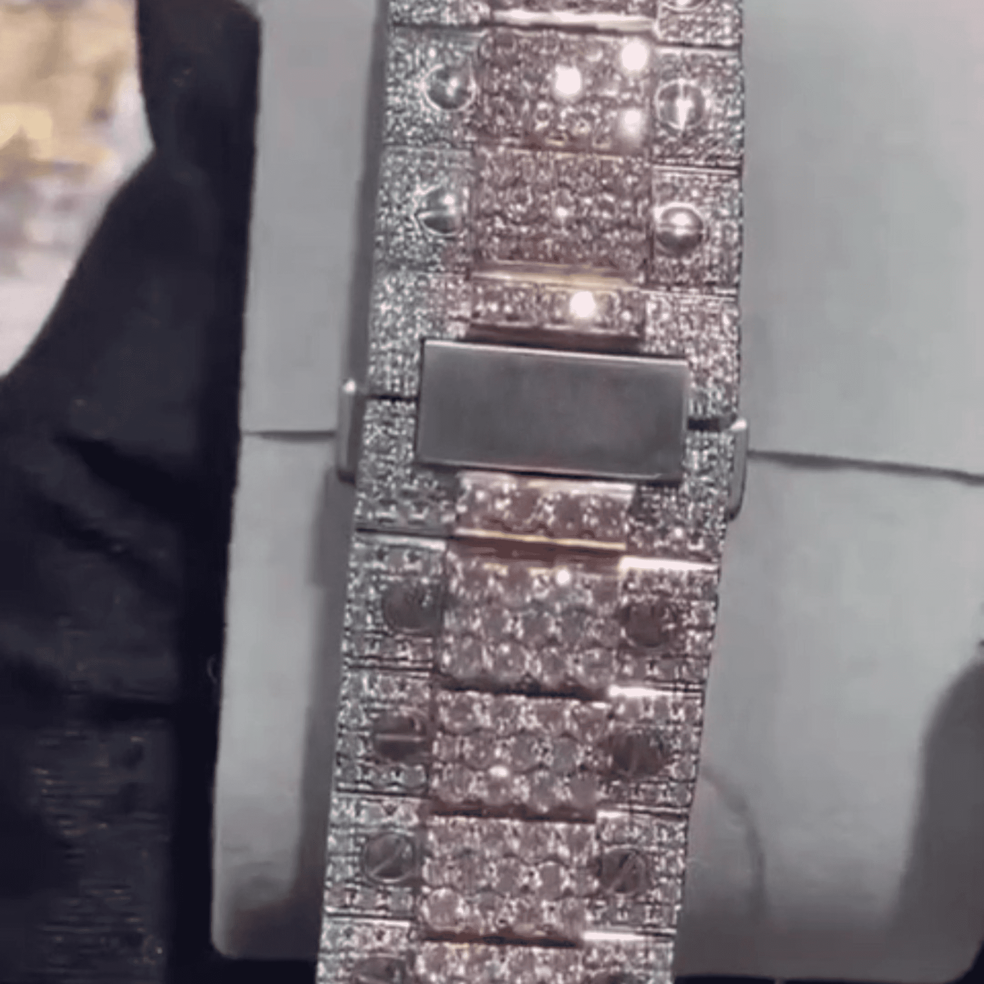 Women’s Elegant Moissanite Watch – Brilliant Sparkle - Image 4