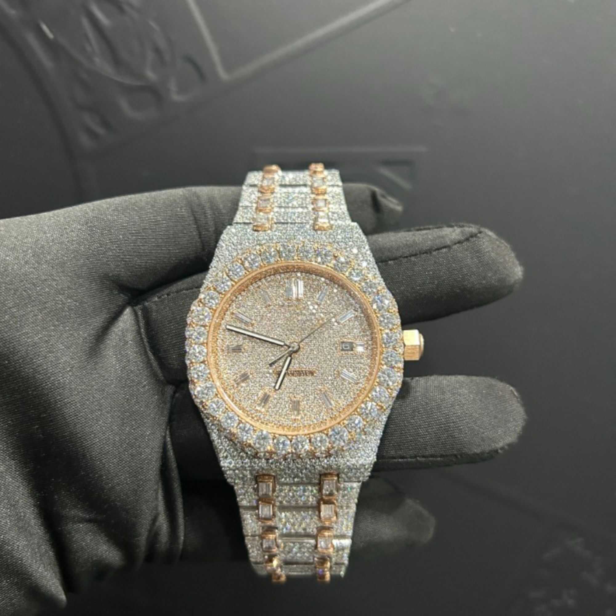 Men’s VVS Moissanite Watches with Gold Plating 1 Men’s VVS Moissanite Watches with Gold Plating