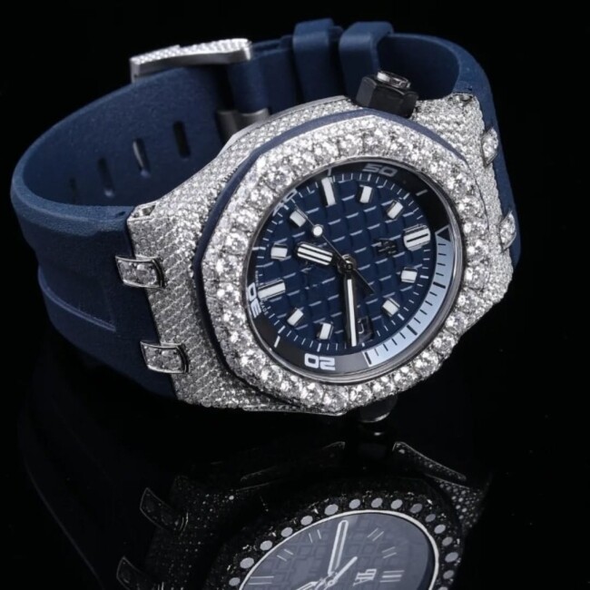 Stylish Moissanite Iced-Out Silicone Band Watch - Image 3
