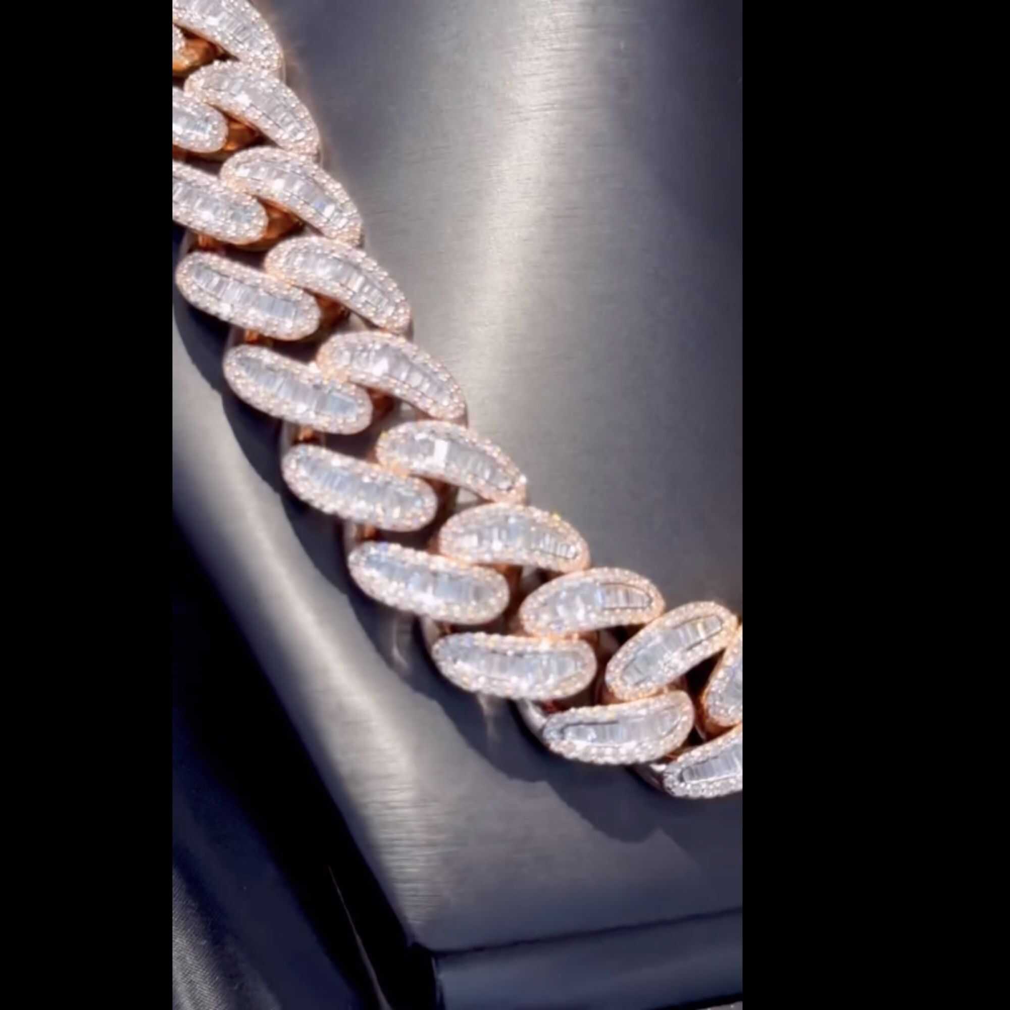 20mm VVS Moissanite Gold Micron Plated Cuban link Chain - Image 2