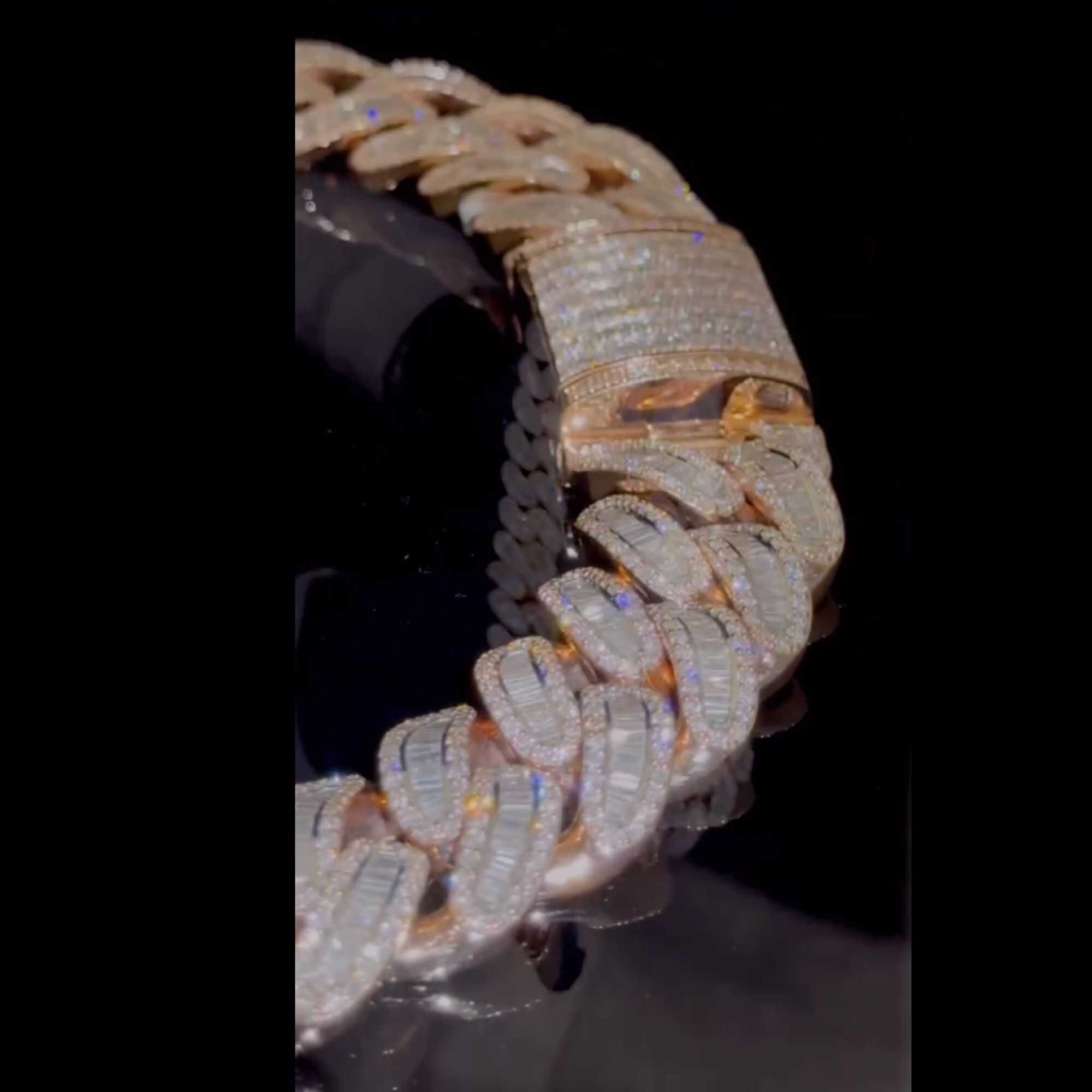 20mm VVS Moissanite Gold Micron Plated Cuban link Chain - Image 3