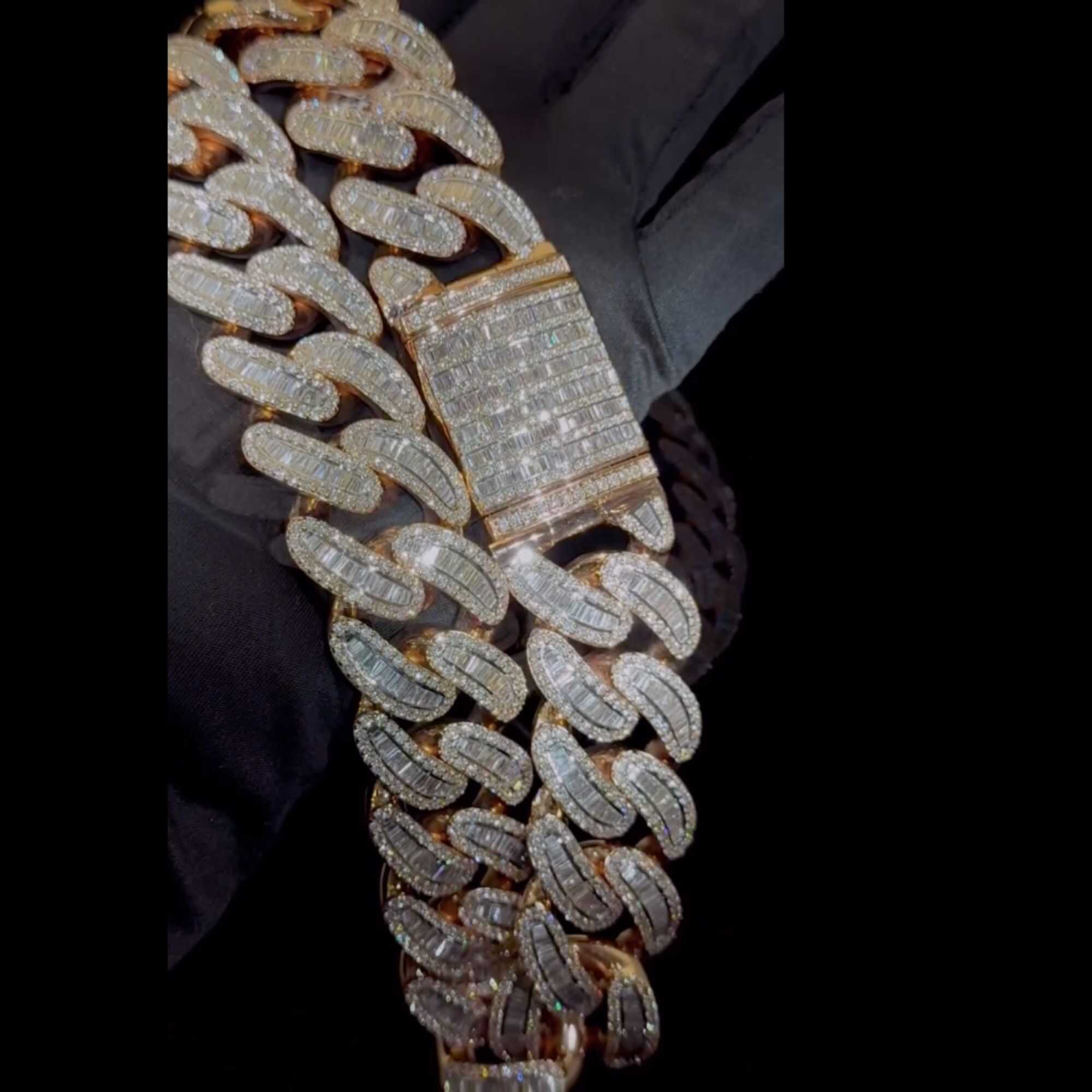 20mm VVS Moissanite Gold Micron Plated Cuban link Chain - Image 4