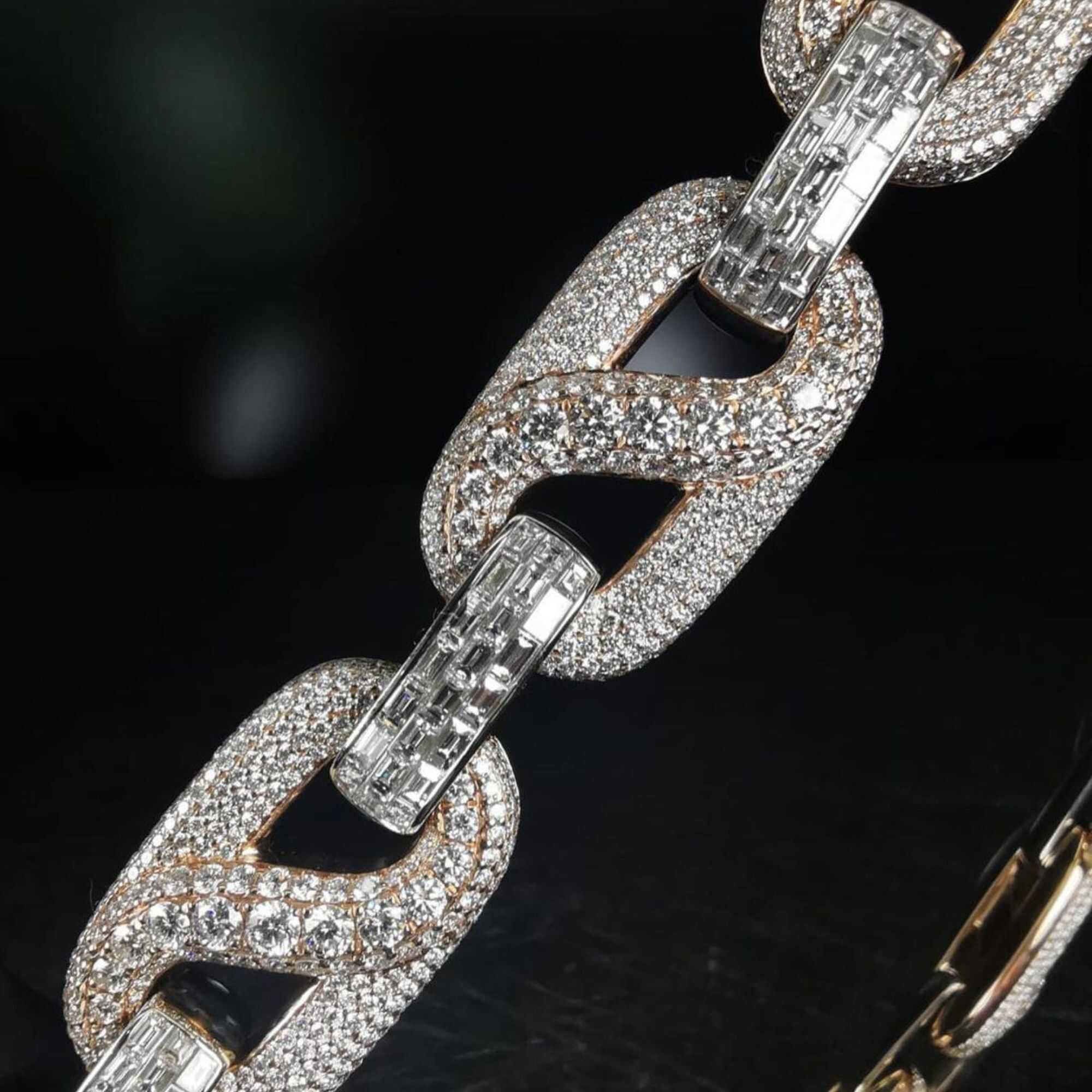 18mm Silver Diamond Style Men’s Moissanite Chains Iced Out Cuban Link Chain