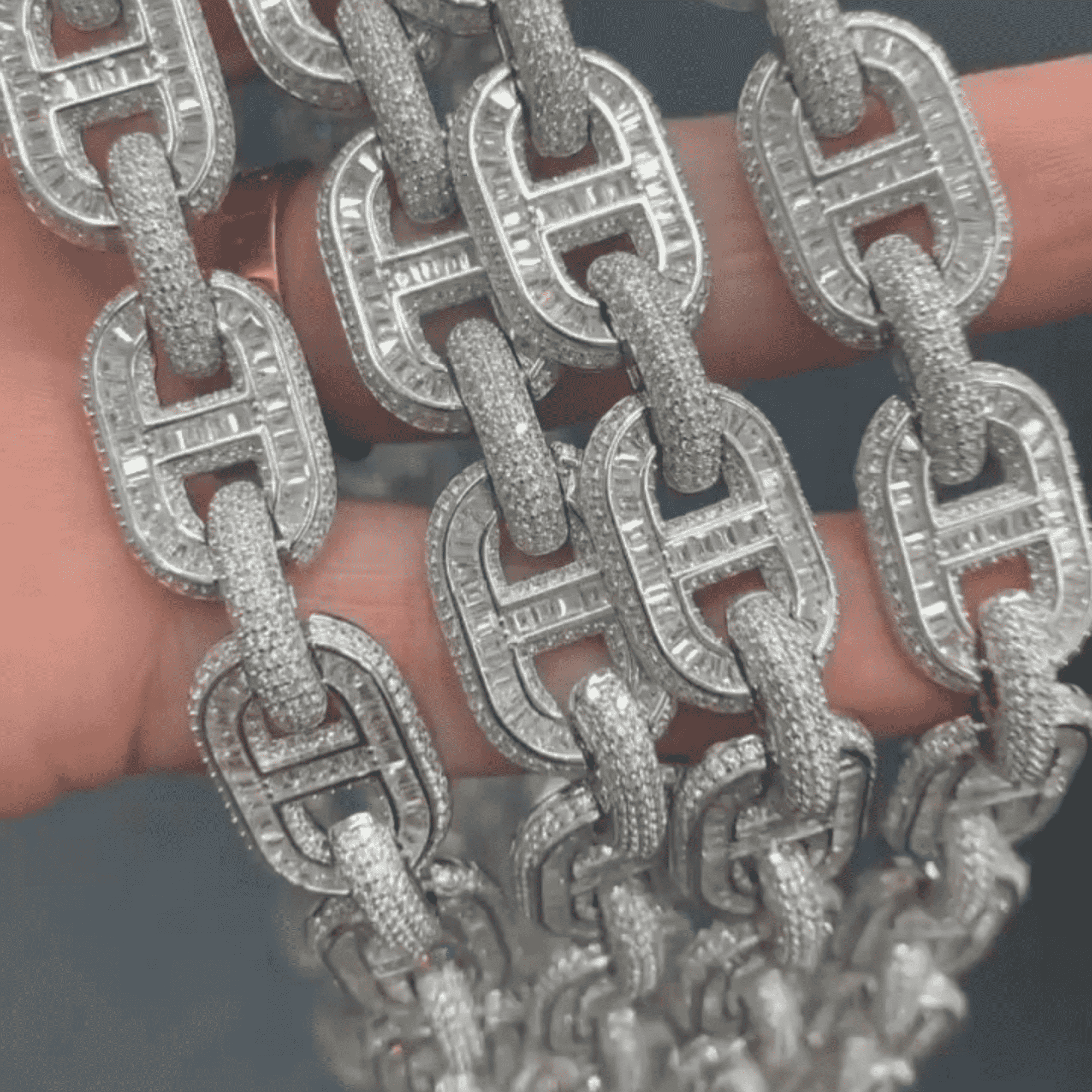 22mm Men’s Silver Diamond Style Moissanite Iced Out Cuban Link Chain - Image 2