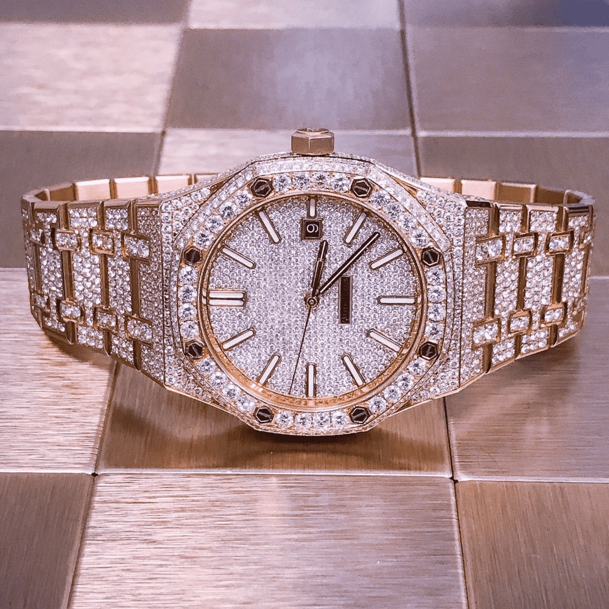 Stainless Steel Iced Out Luxury Watch for Daily Wear - Image 5
