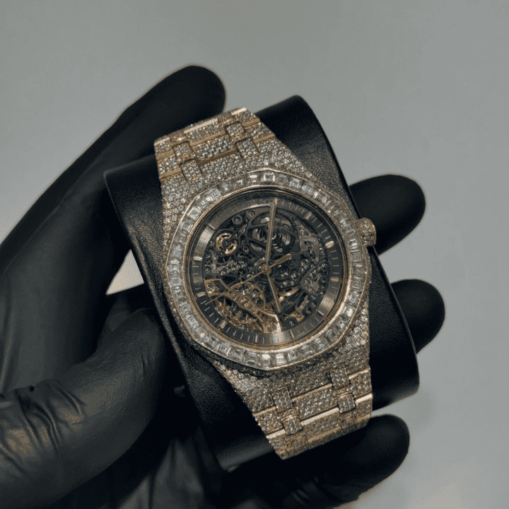Elegant Moissanite Watches Iced Out for Men & Women - Image 4