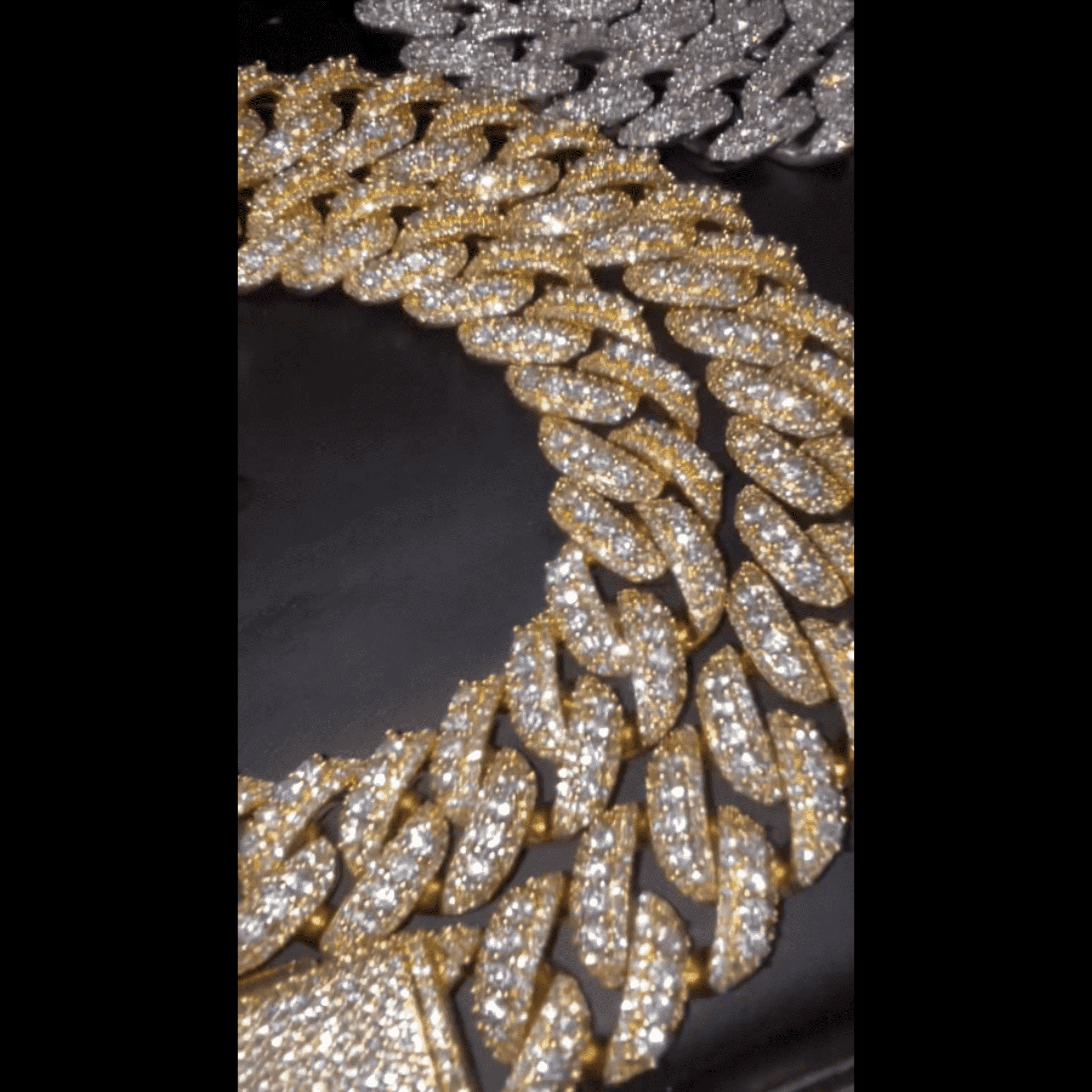 18mm Mens Moissanite Cuban Link Chain