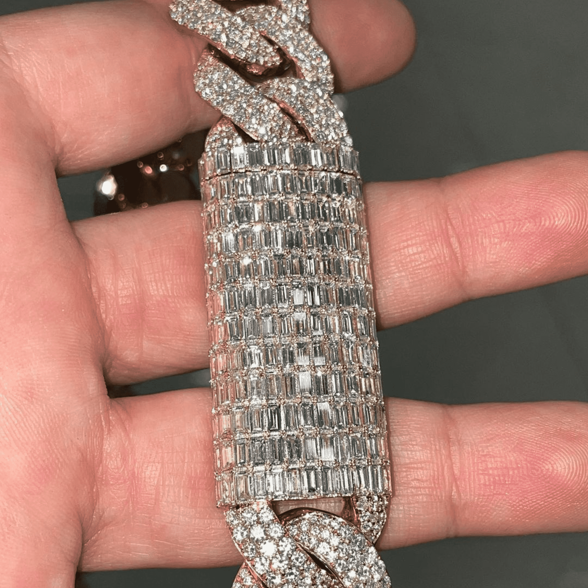 20mm Men’s Silver Diamond Style Iced Out Cuban Link Moissanite Chains - Image 3