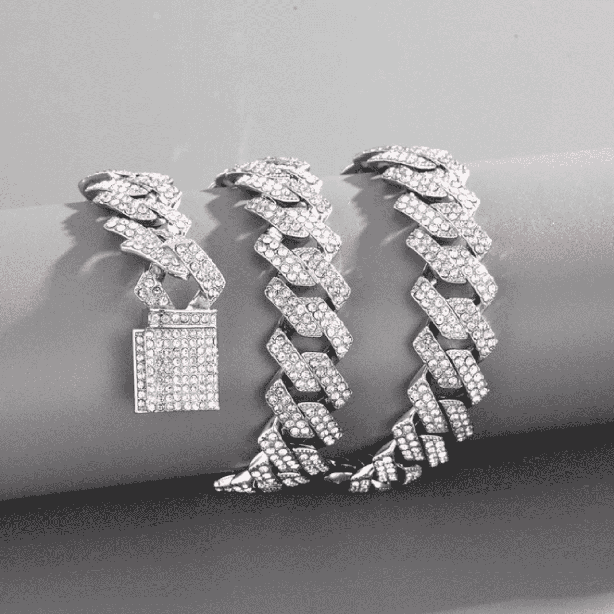 14mm Silver Diamond Men’s Moissanite Iced Out Cuban Link Chain - Image 3