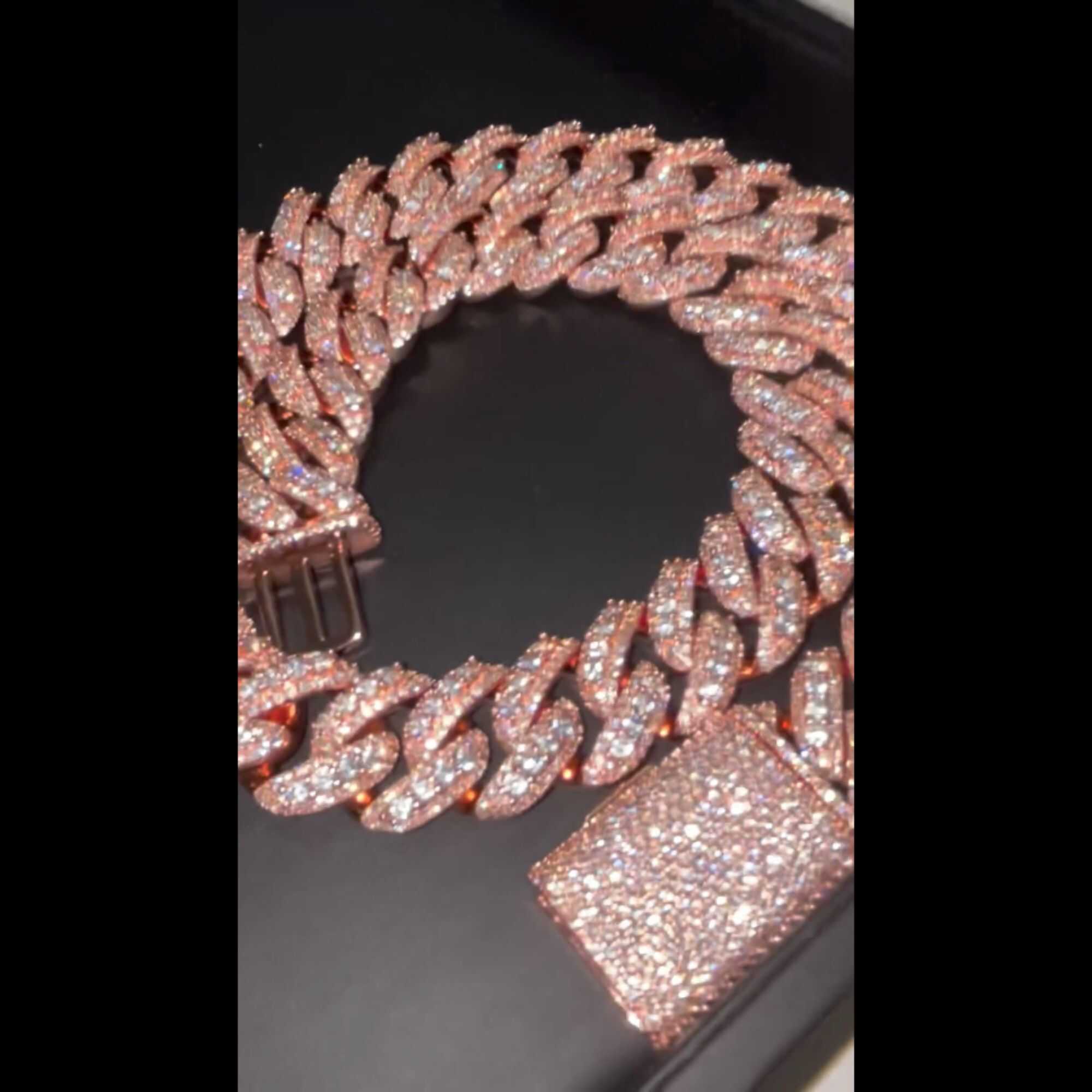Diamond Finish Silver Men’s Moissanite Chains Iced Out Cuban Link Chain - Image 3