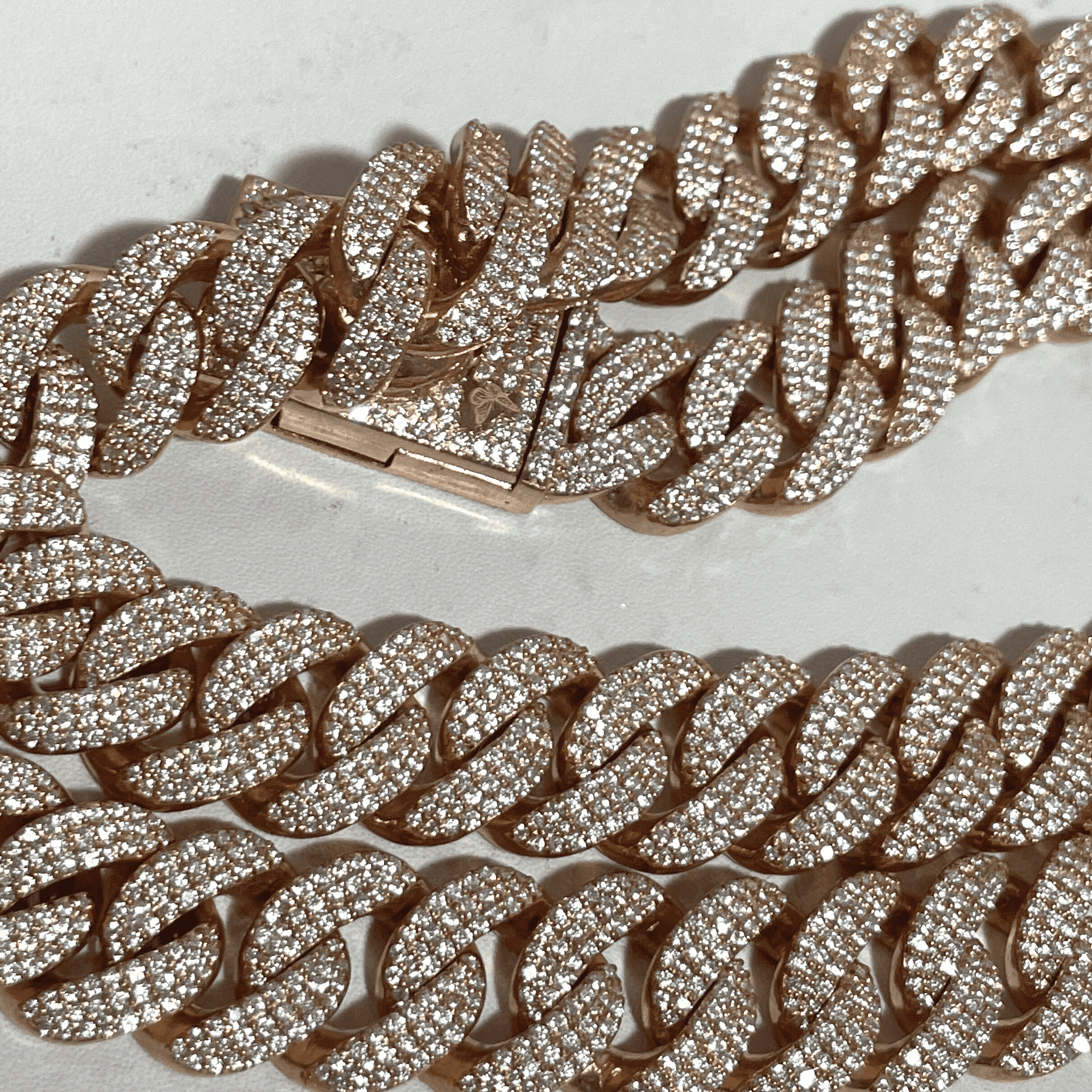 18mm Men’s Diamond Silver Iced Out Cuban Link Moissanite Chains - Image 8