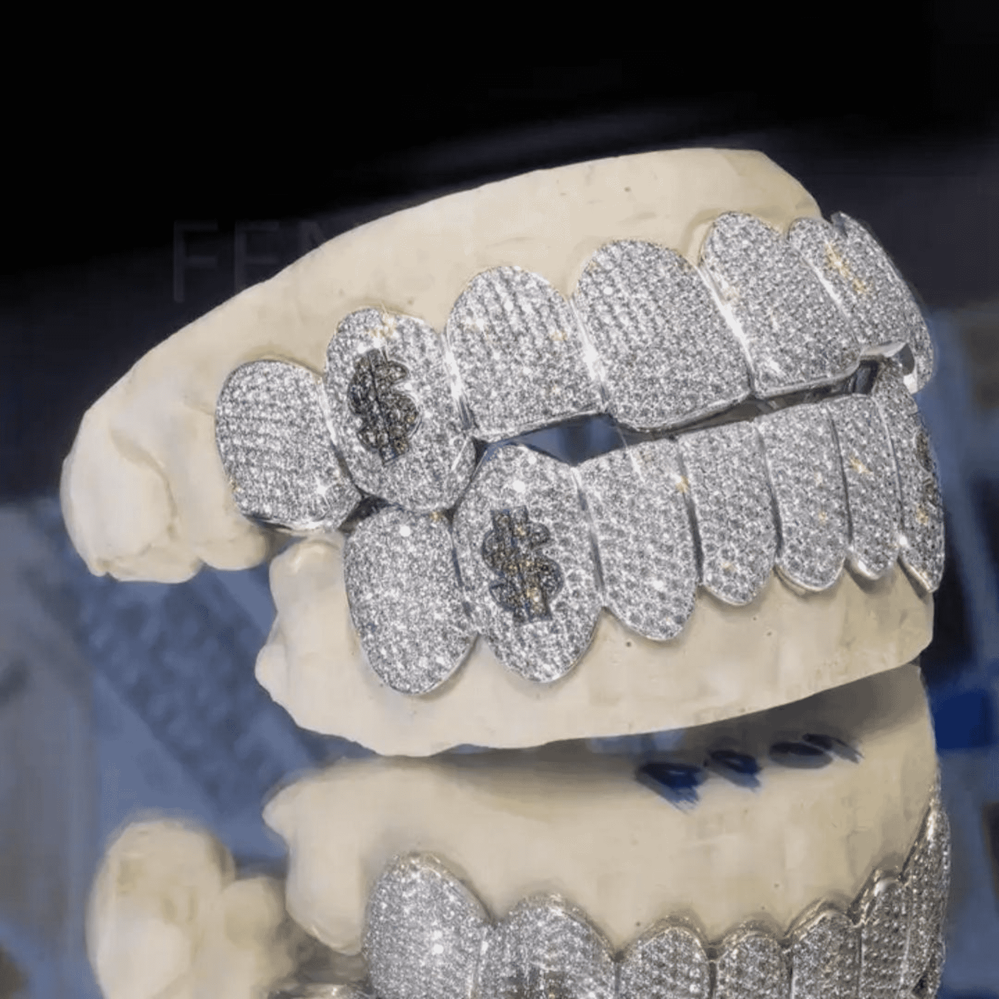 Premium Diamond-Cut Luxury Grillz for Teeth – Full Shine Hip-Hop Style Mouthpiece - Image 5