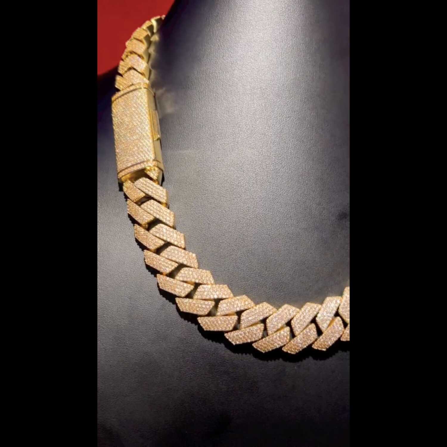 20mm Mens Moissanite Cuban Link Chain