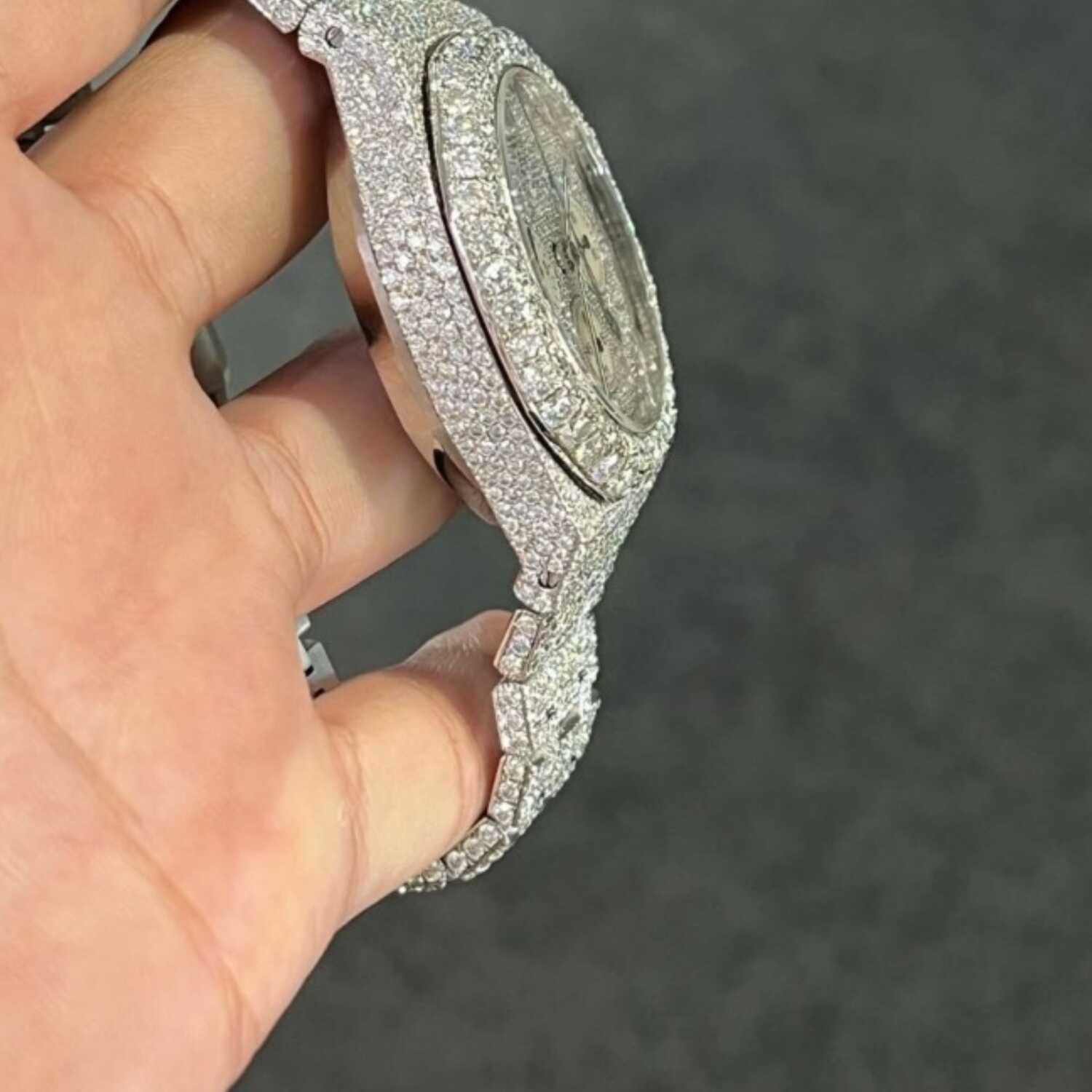 Luxury ICED out moissanite - vvs chronograph - Image 3