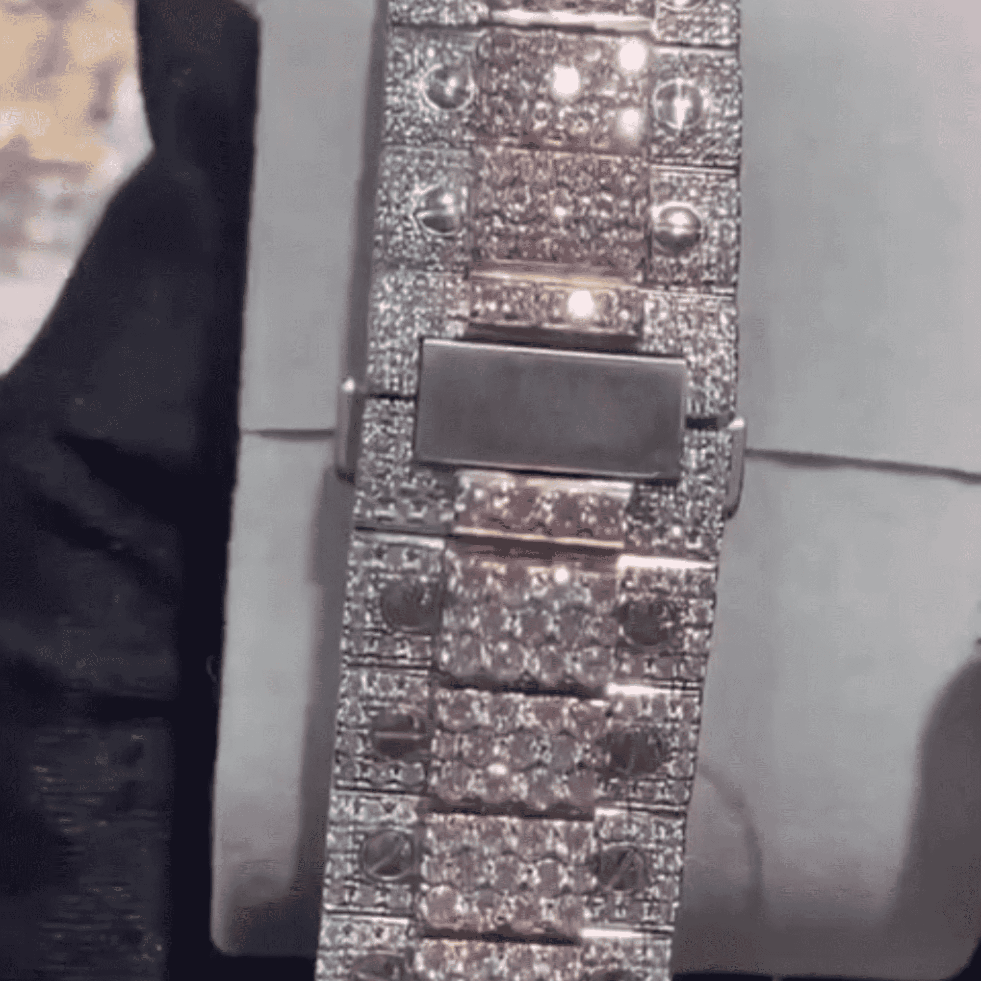Women’s Elegant Moissanite Watch – Brilliant Sparkle - Image 4