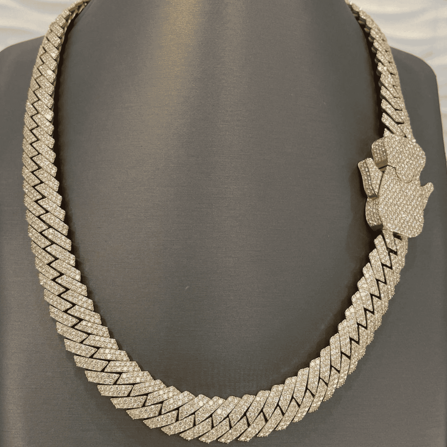 18mm Gold Plated & Silver Diamond Set Men’s Iced Out Cuban Link Moissanite Chains 2 18mm Gold Plated & Silver Diamond Set Men’s Iced Out Cuban Link Moissanite Chains - Image 2