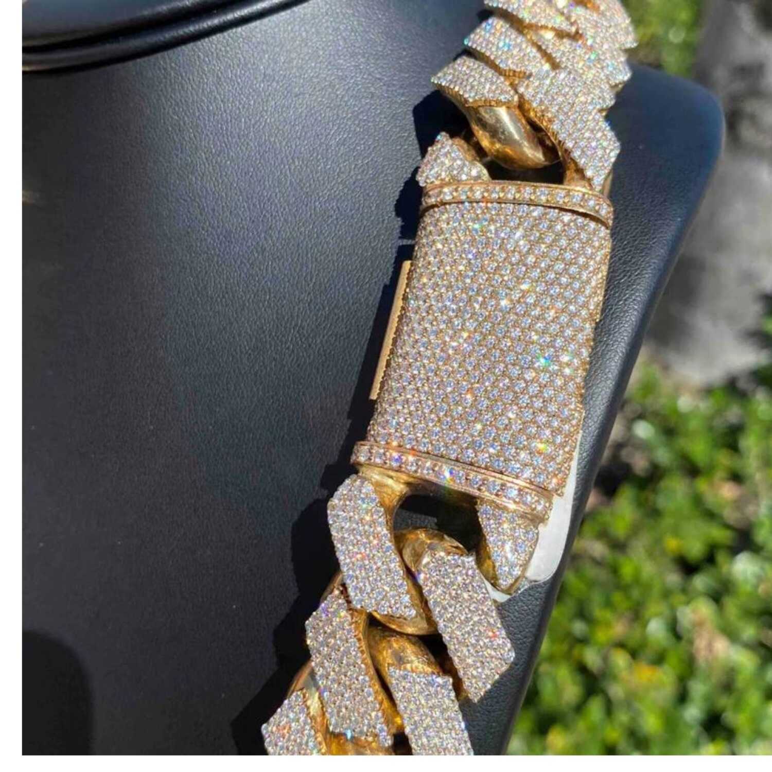 925 Men’s Silver Diamond Moissanite Chains Iced Out Cuban Link Chain 5 925 Men’s Silver Diamond Moissanite Chains Iced Out Cuban Link Chain - Image 5