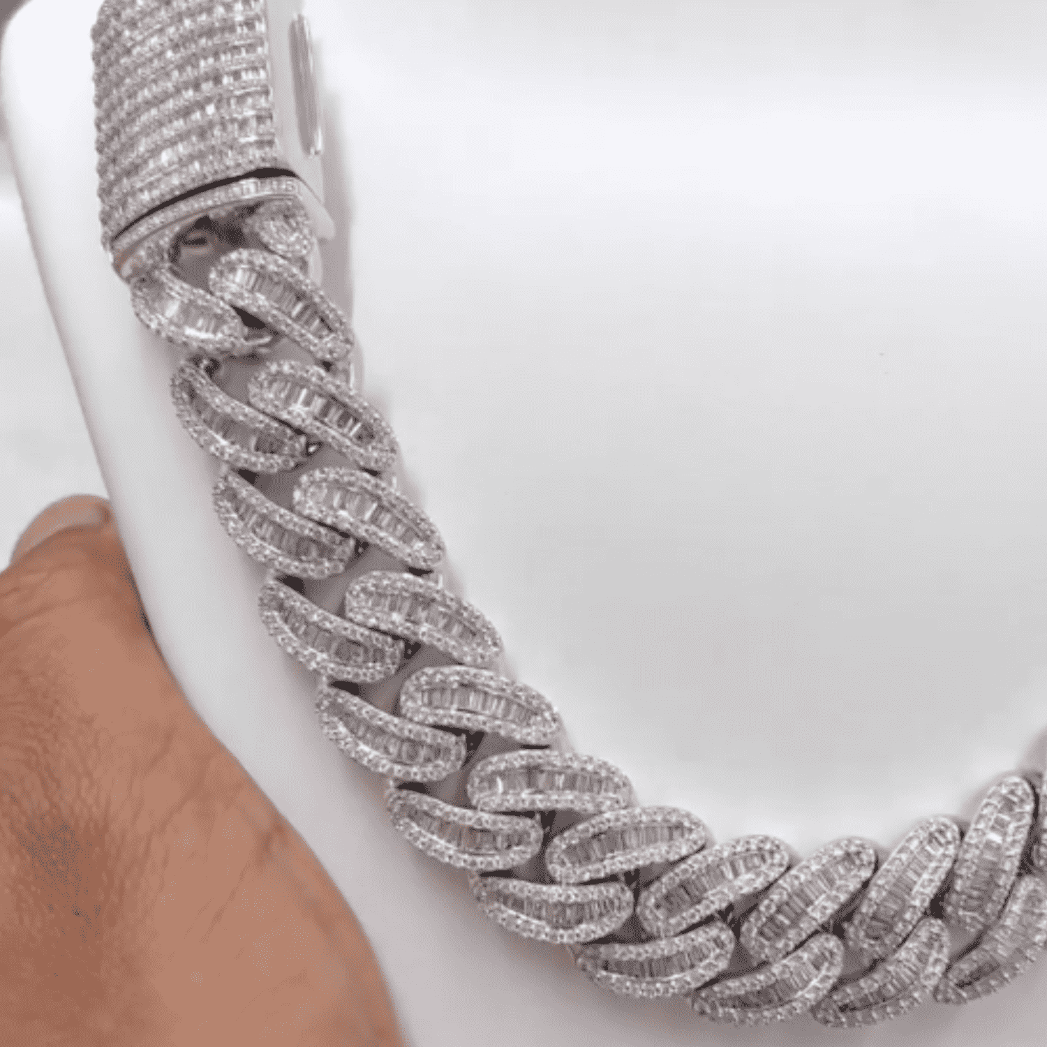 22mm Silver Men's Moissanite Chains With Fire Shine and Bold Design 4 22 mm Cuban Link Chain