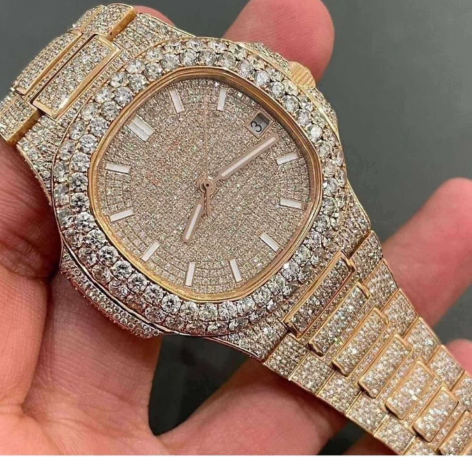 Men’s Frosted VVS Moissanite Iced Out Watch