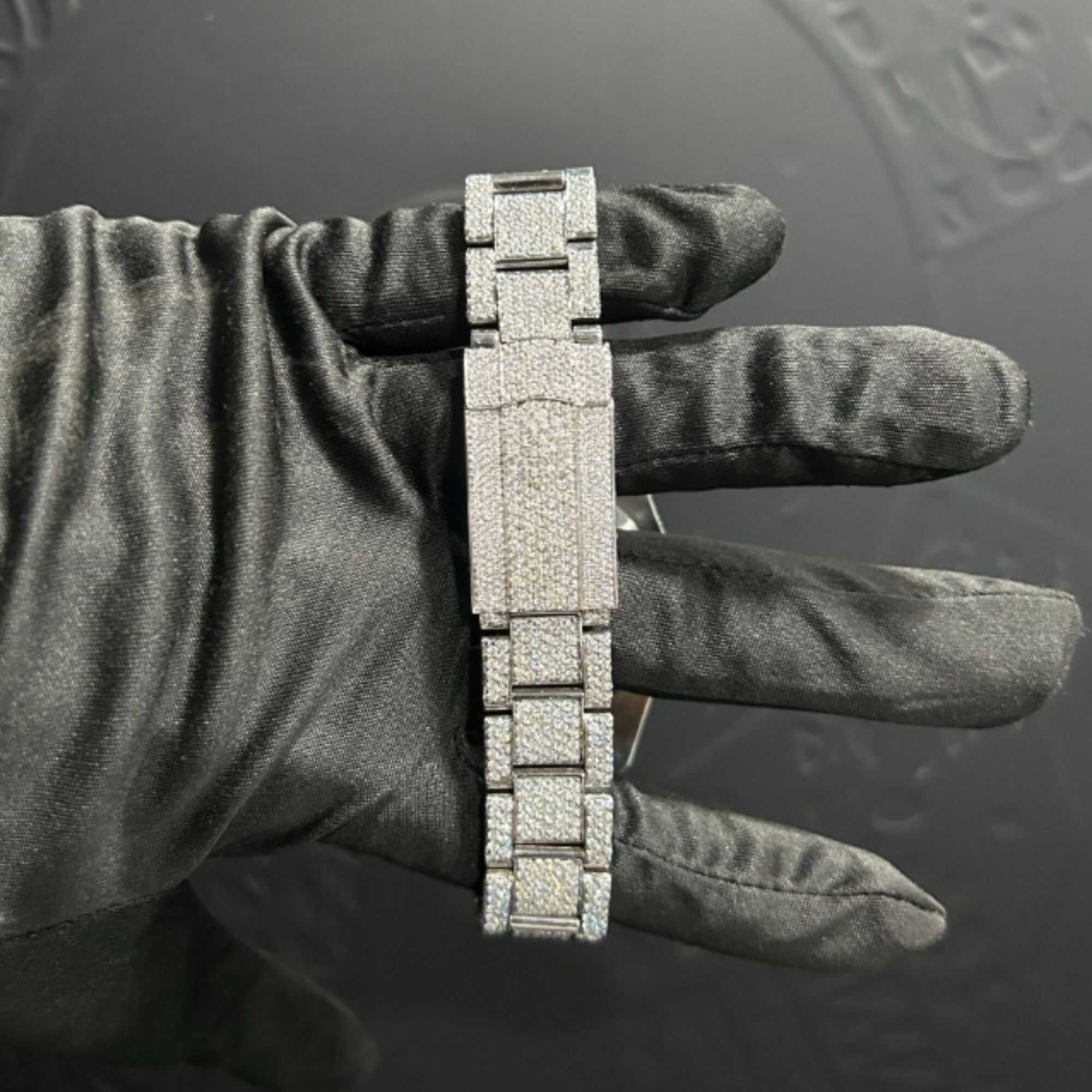 Elegant Moissanite Watches with Rose Gold & Diamonds - Image 3