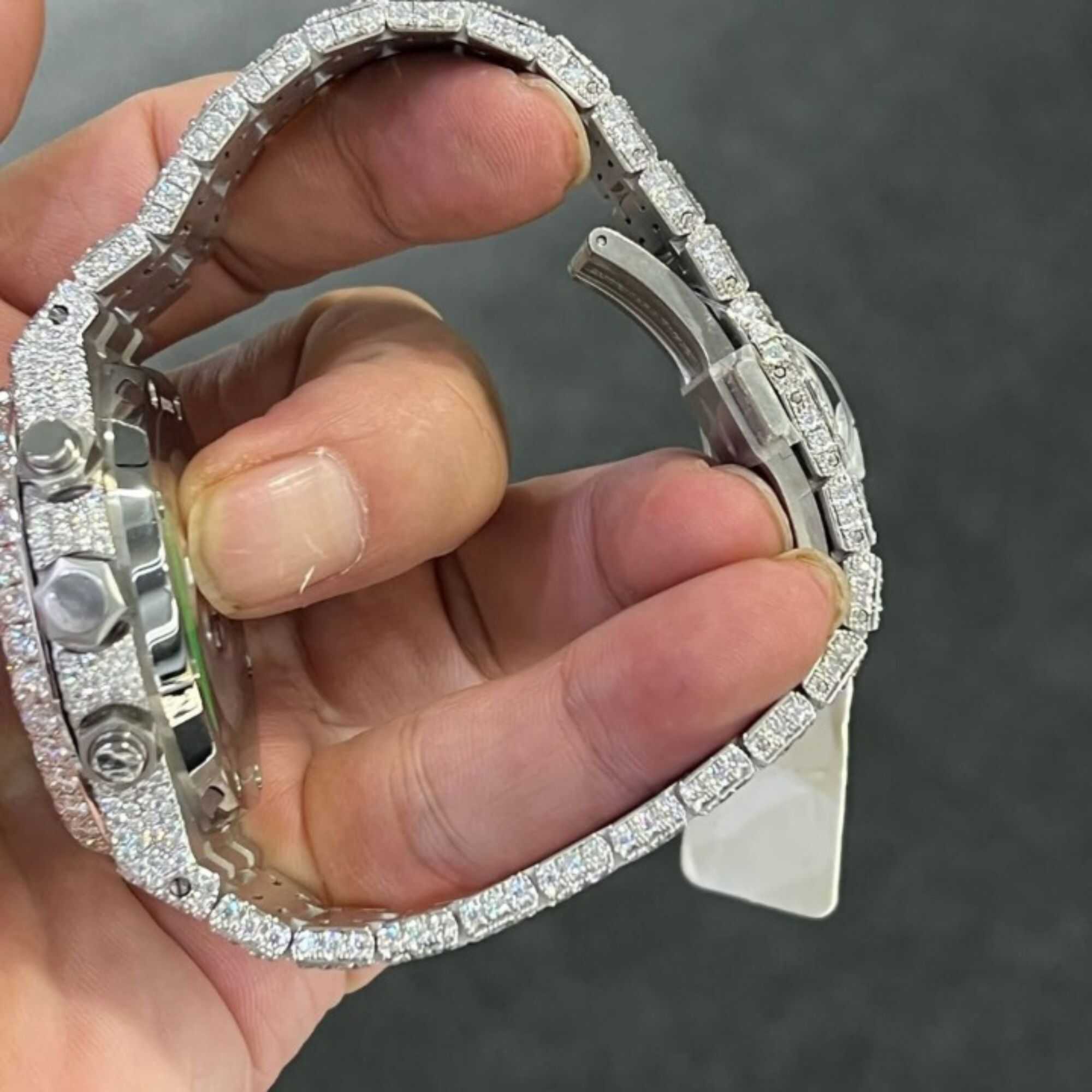 Luxury ICED out moissanite - vvs chronograph - Image 5