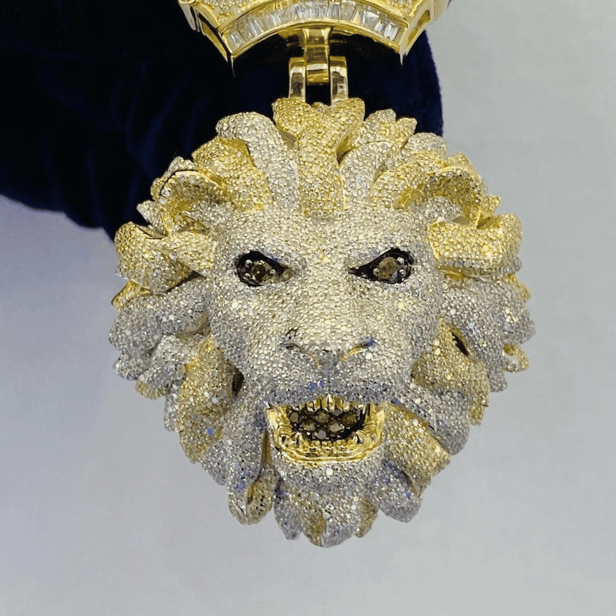 Iced Out Cuban Style Pendant 925 Silver VVS Moissanite - Image 4