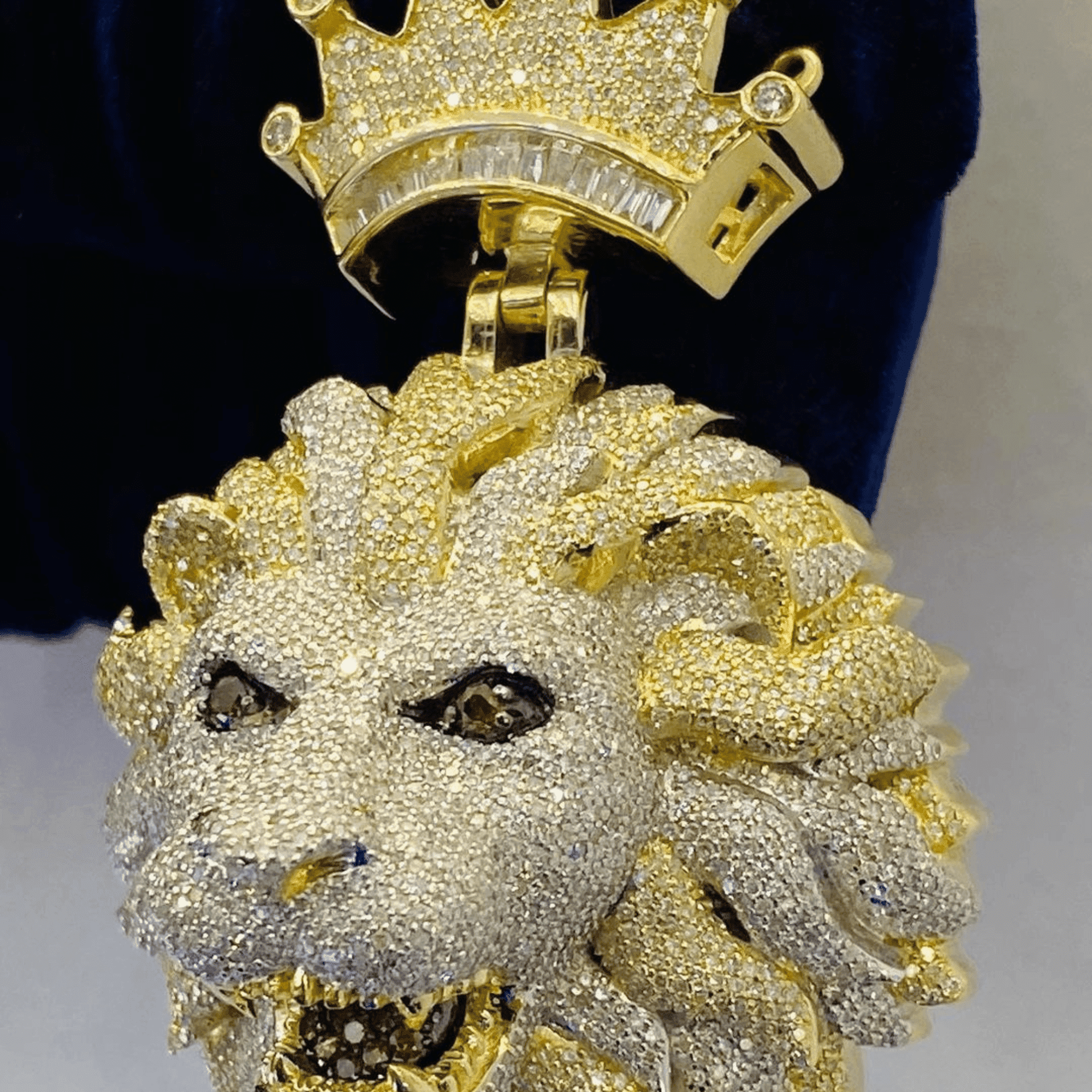 Iced Out Cuban Style Pendant 925 Silver VVS Moissanite - Image 7