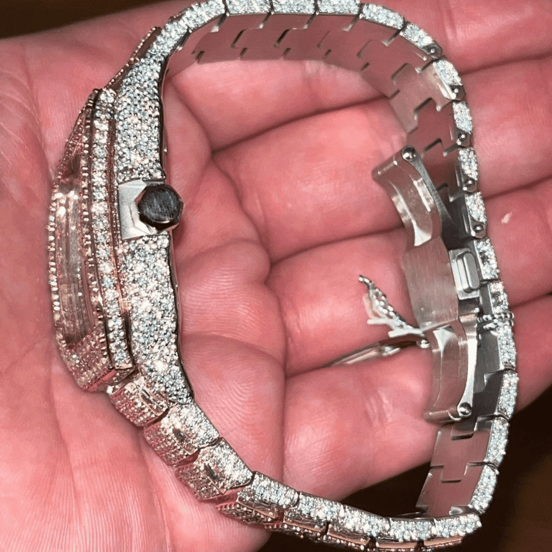 Bust Down Moissanite Watch – Iced Out Luxury - Image 3