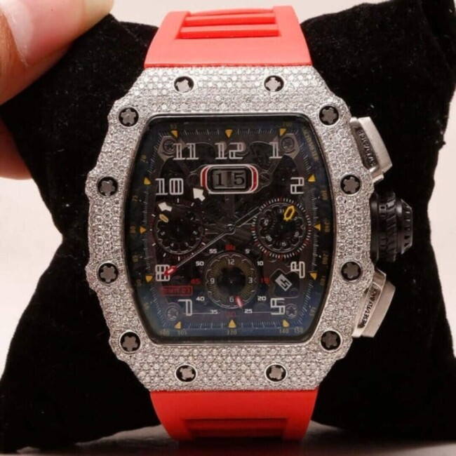 Iced Out Moissanite Watch with Soft Silicone Fit - Image 9