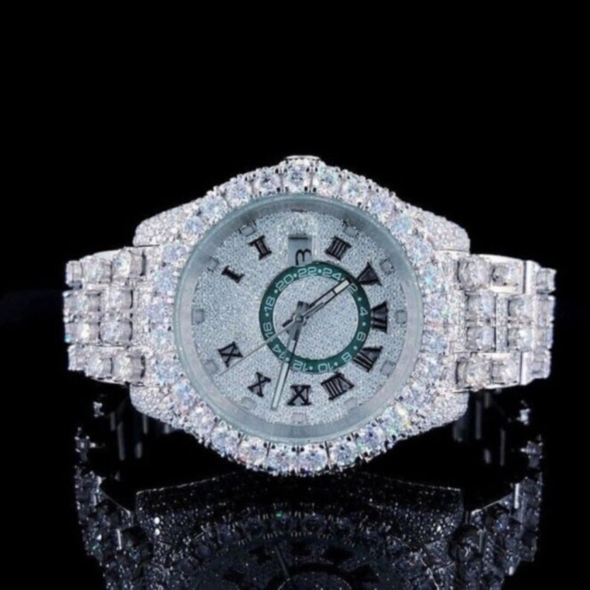 Stainless Steel Diamond-Cut Moissanite Watch