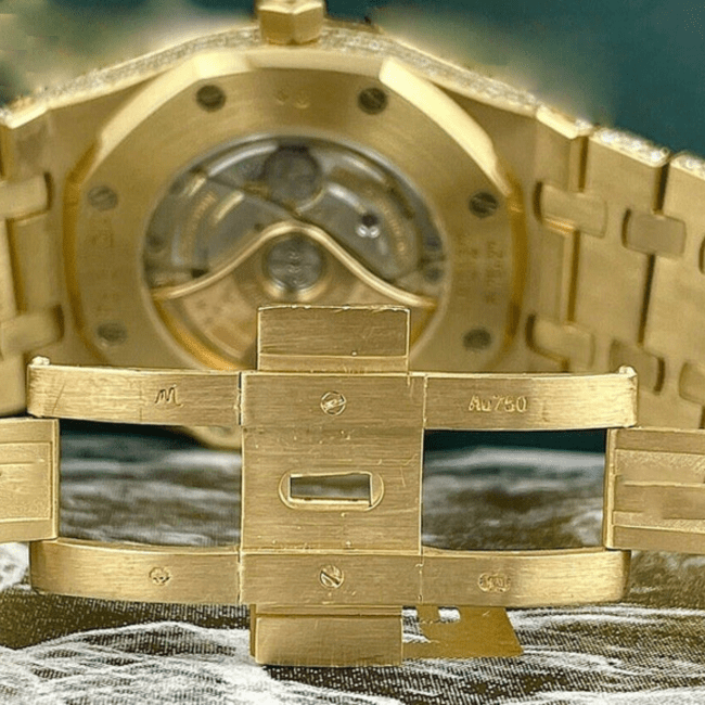 Iced Out Moissanite Diamond Watch for Fashion Forward Men - Image 5