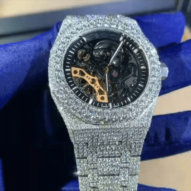 Stainless Steel Diamond-Cut VVS Moissanite Watch for Gift - Image 3