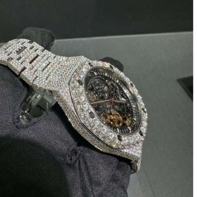 Diamond Moissanite Watch – Full Iced Out Timepiece - Image 5