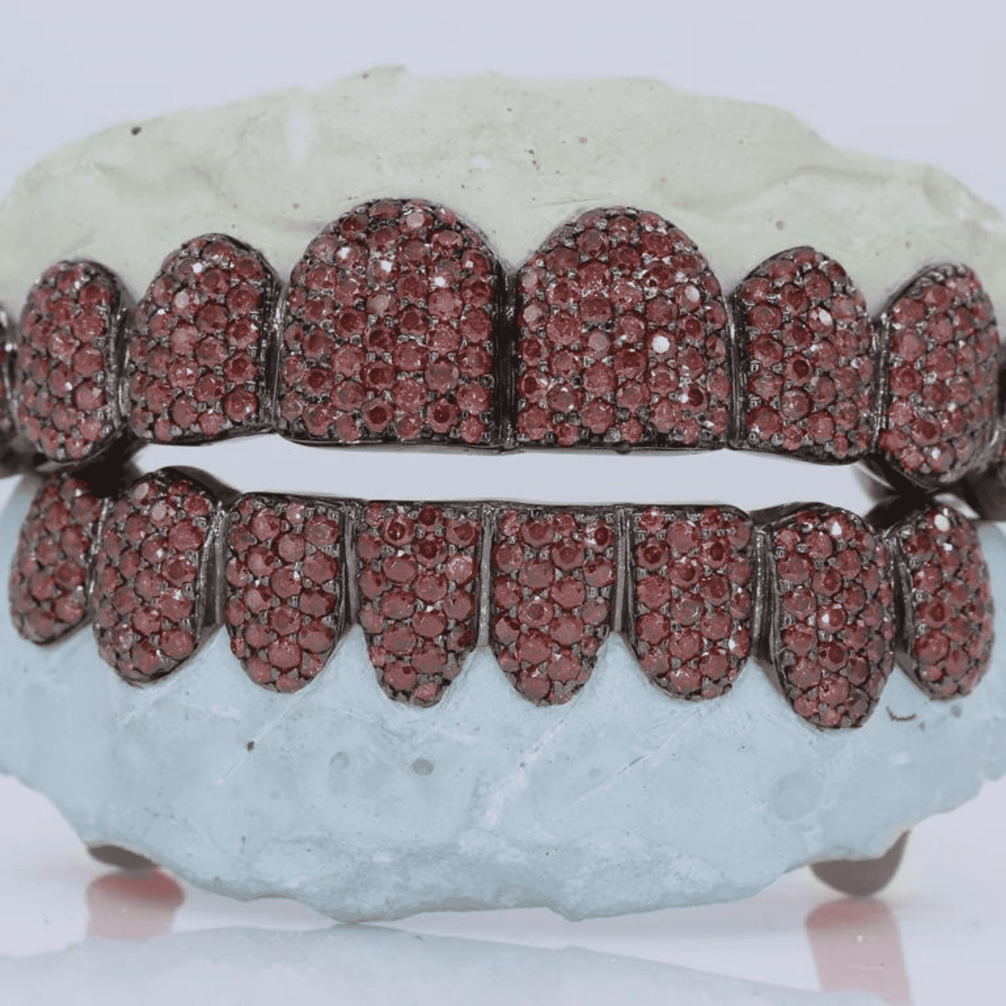 Deep Cut Diamond Style Teeth Grillz – Modern Shine & High Reflection 6 Deep Cut Diamond Style Teeth Grillz – Modern Shine & High Reflection - Image 6