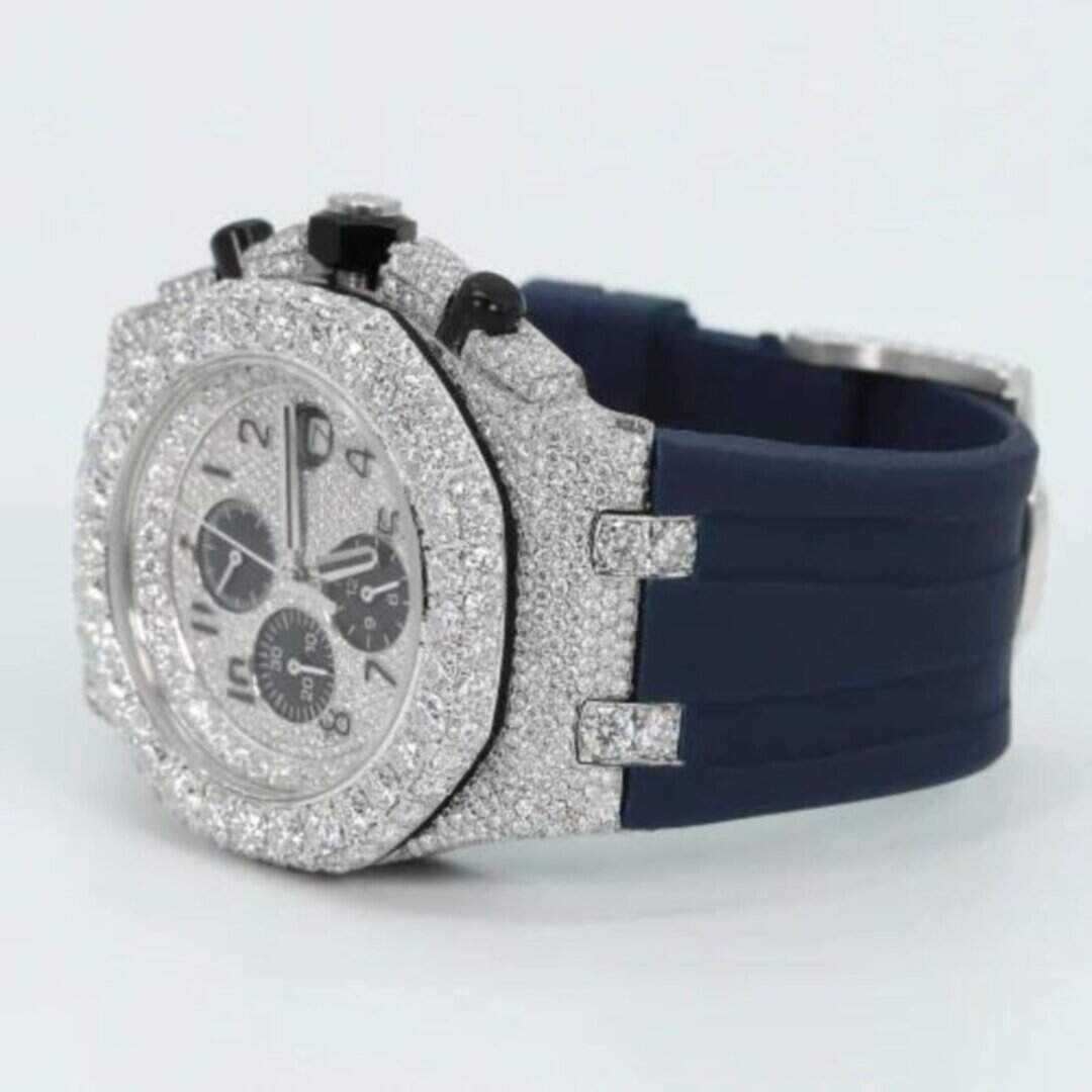 Trendy Iced Out Moissanite Watch with Silicone Band 7 Trendy Iced Out Moissanite Watch with Silicone Band - Image 7