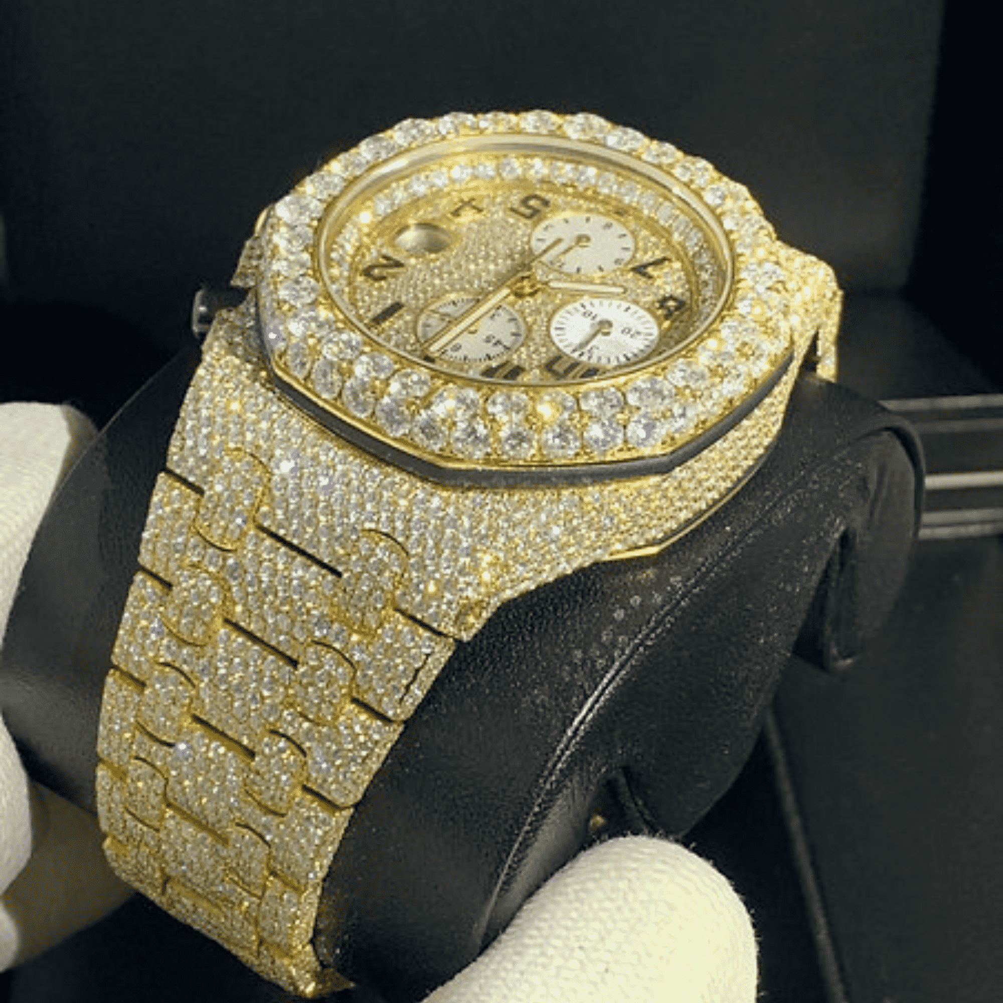 Stainless Steel VVS Moissanite Watch for Special Gift 2 Stainless Steel VVS Moissanite Watch for Special Gift - Image 2