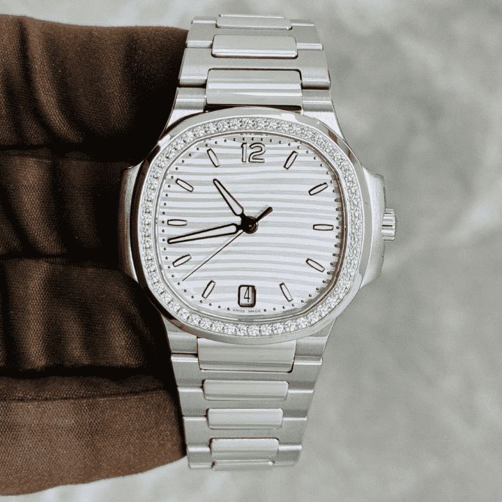 Premium Moissanite Watches with Full Iced Finish for Men & Women 1 Premium Moissanite Watches with Full Iced Finish for Men & Women