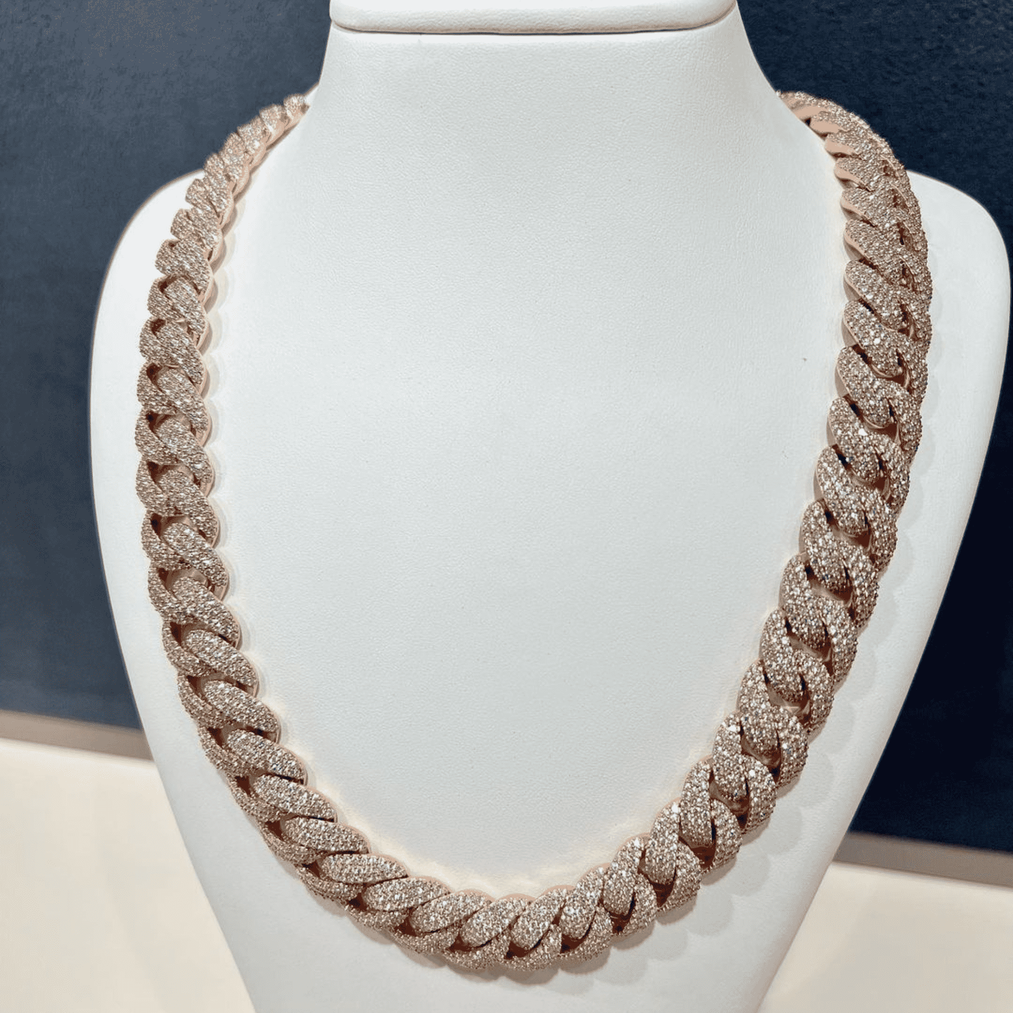 18mm Elegant Men's Moissanite Chain in Silver With Sparkling Fire 2 18 mm Cuban Link Chain