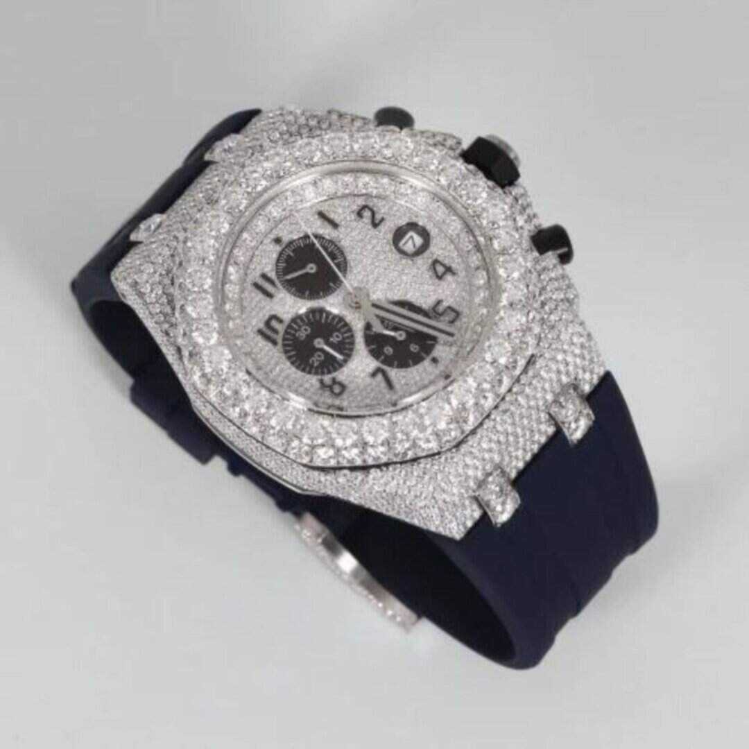 Trendy Iced Out Moissanite Watch with Silicone Band 6 Trendy Iced Out Moissanite Watch with Silicone Band - Image 6