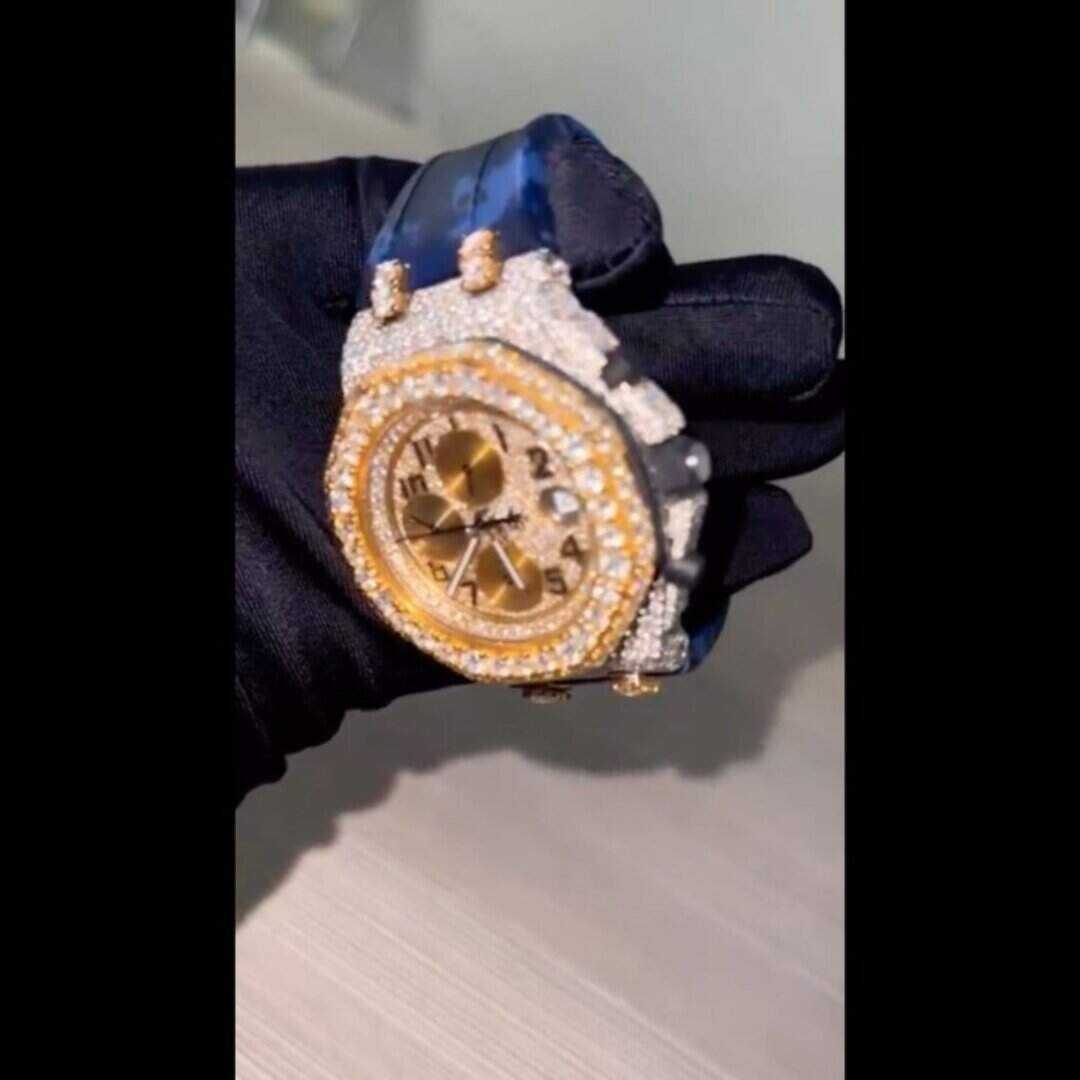 VVS Shine Moissanite Iced Out Watch on Silicone Strap 6 VVS Shine Moissanite Iced Out Watch on Silicone Strap - Image 6