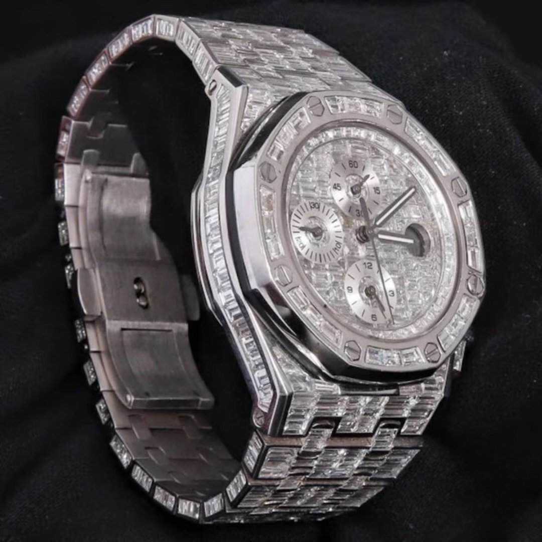 VVS Moissanite Statement Watch | Modern Luxury Design 7 VVS Moissanite Statement Watch | Modern Luxury Design - Image 7