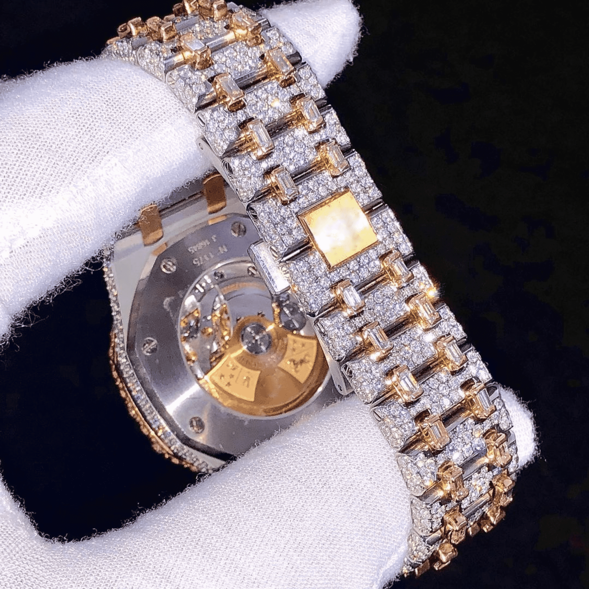 Stainless Steel Iced Out VVS Moissanite Watch for Women 4 Stainless Steel Iced Out VVS Moissanite Watch for Women - Image 4