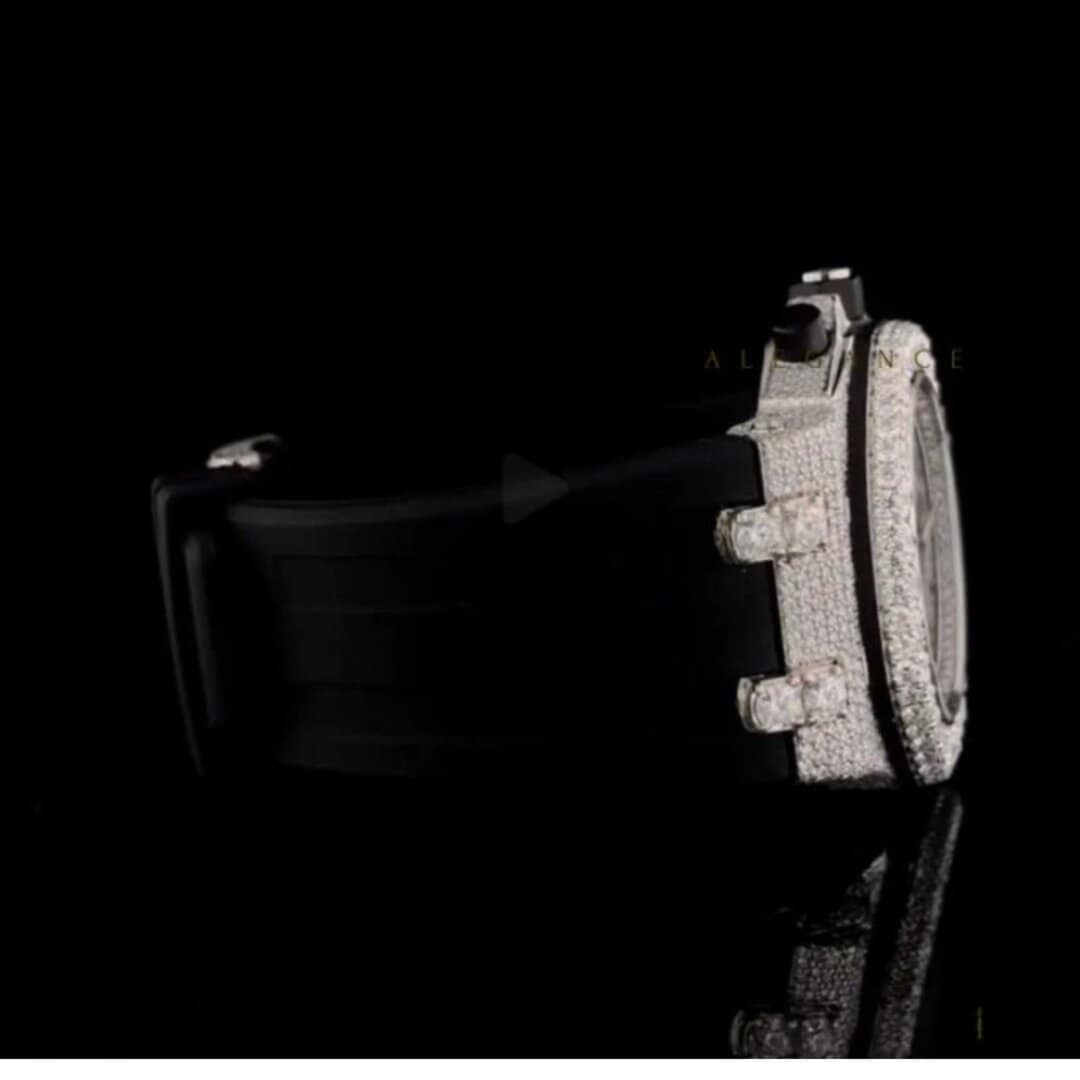 Moissanite Silicone Band Watch | Bold & Modern 3 Moissanite Silicone Band Watch | Bold & Modern - Image 3