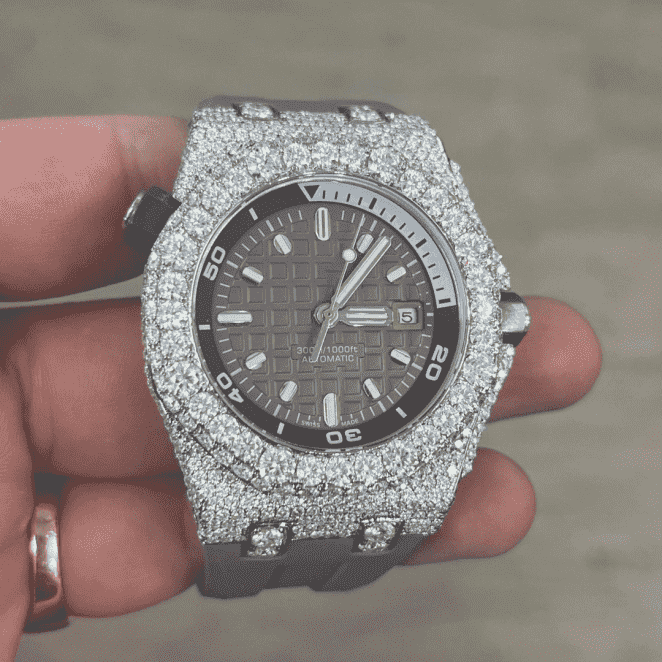 Luxury Iced Out Moissanite Watch with Silicone Strap 1 Luxury Iced Out Moissanite Watch with Silicone Strap