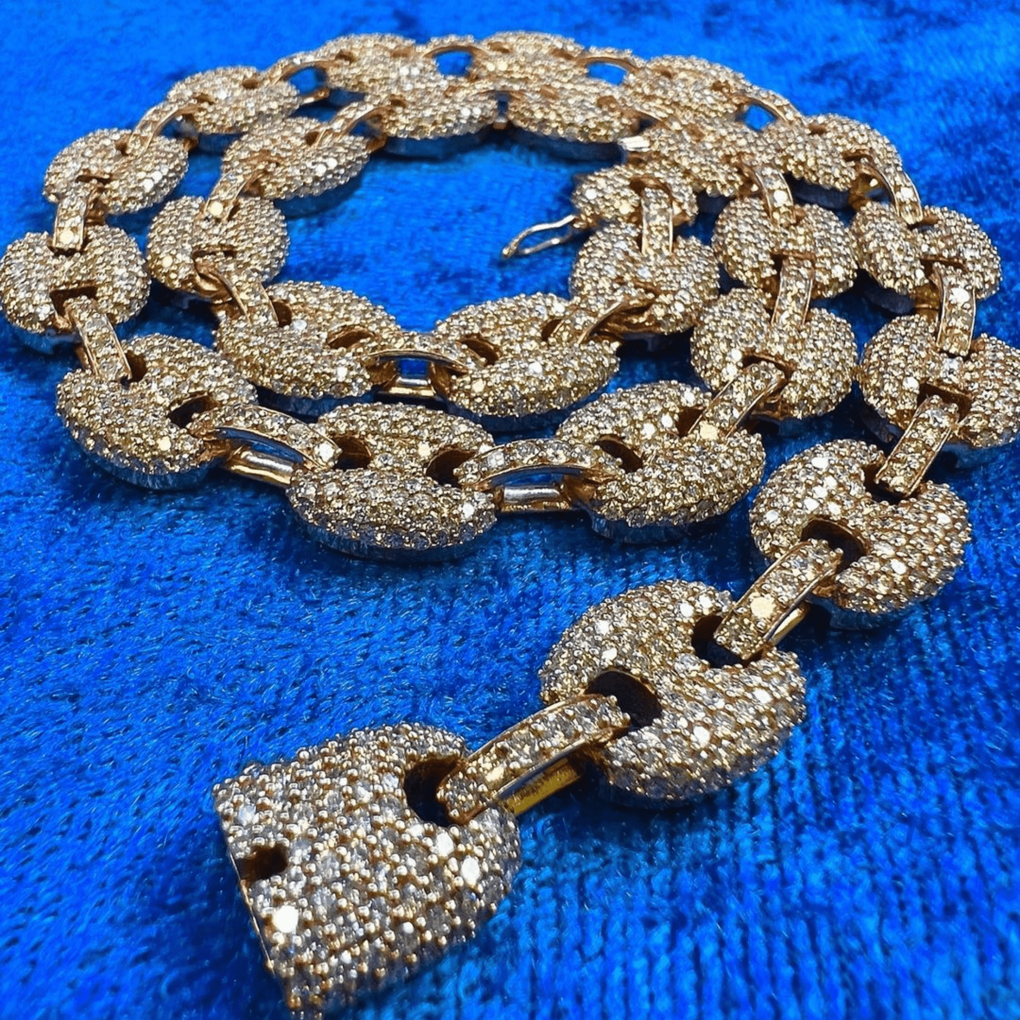 18mm Silver Moissanite Iced Chain for Men & Women With Diamond Glow 3 18mm Mens Silver Cuban Link Chain