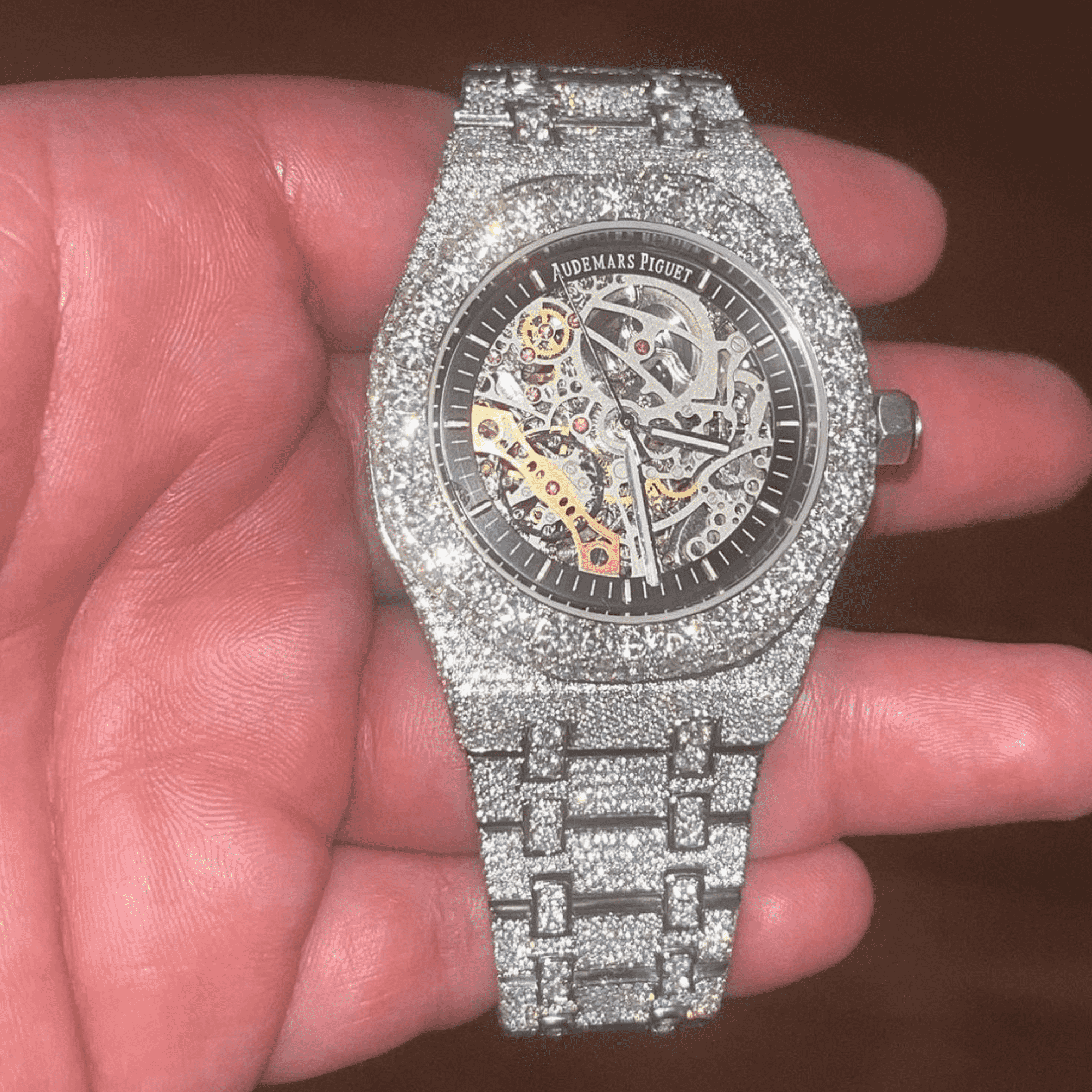 Fashionable Moissanite Watch for Daily Wear 2 Fashionable Moissanite Watch for Daily Wear - Image 2