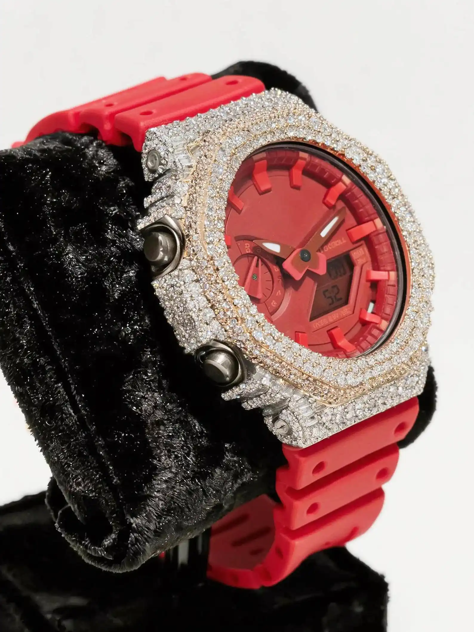 IcedJewelz "Crimson Frost" Custom Octagon Digital – Two-Tone VVS1 Moissanite Edition 5 IcedJewelz "Crimson Frost" Custom Octagon Digital – Two-Tone VVS1 Moissanite Edition - Image 5