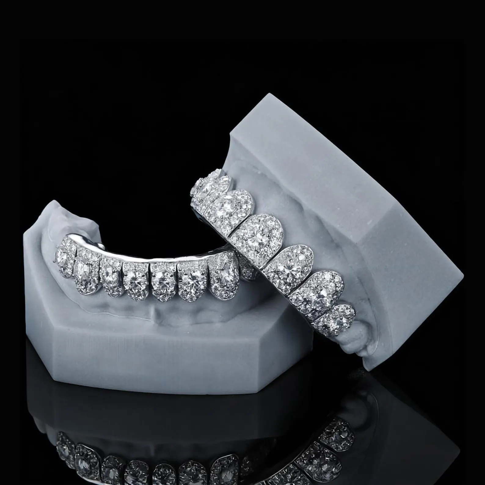 Custom Personalized Moissanite Diamond Grillz – S925 Honeycomb Edition 3 icedout teeth grillz 3