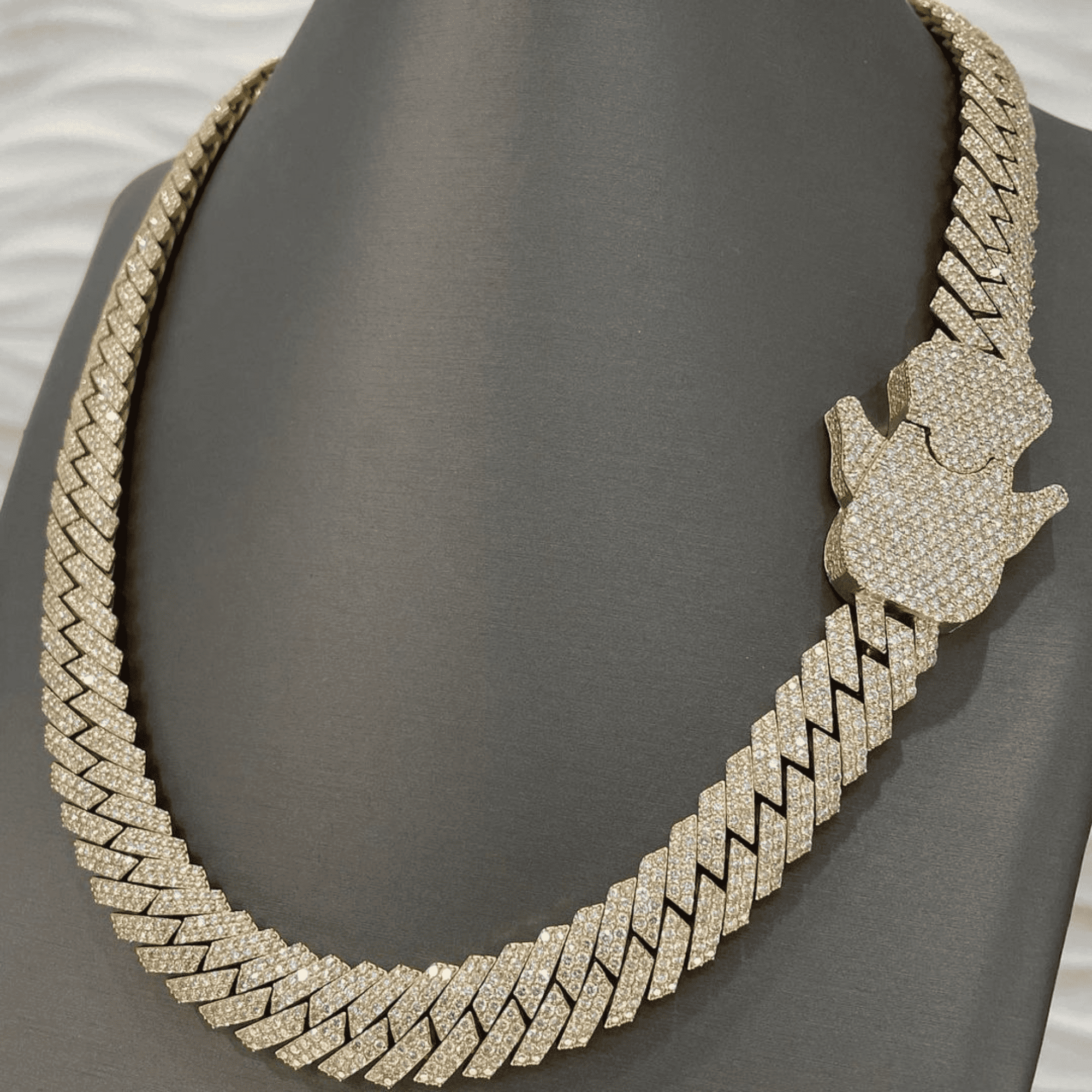 18mm Gold Plated & Silver Diamond Set Men’s Iced Out Cuban Link Moissanite Chains - Image 3